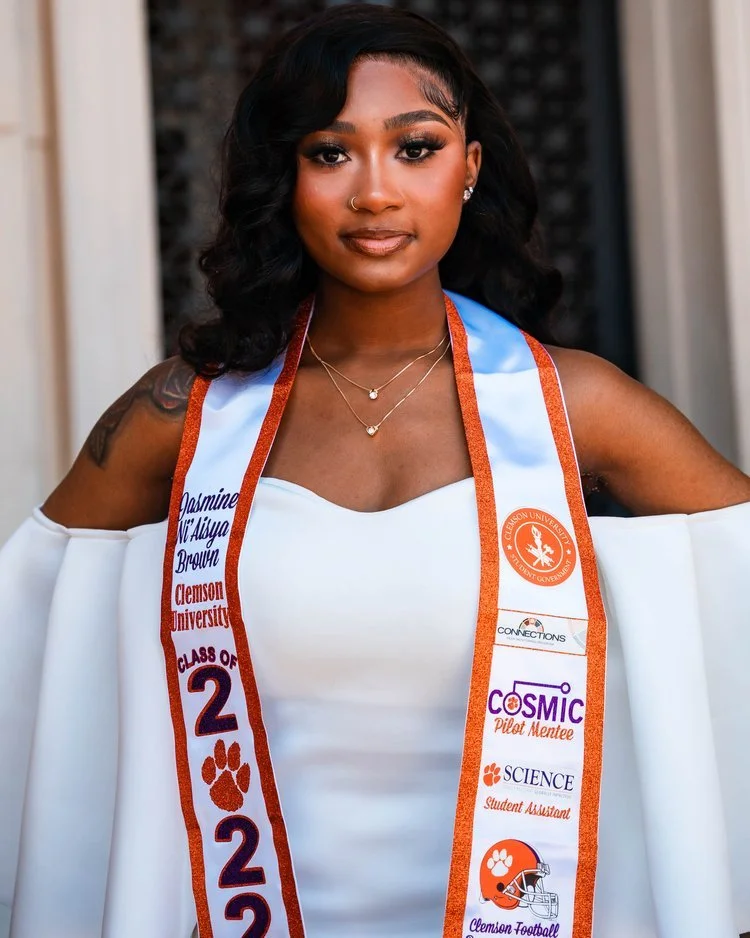 3_22_Jasmine_Grad_Shoot_1-100.jpg