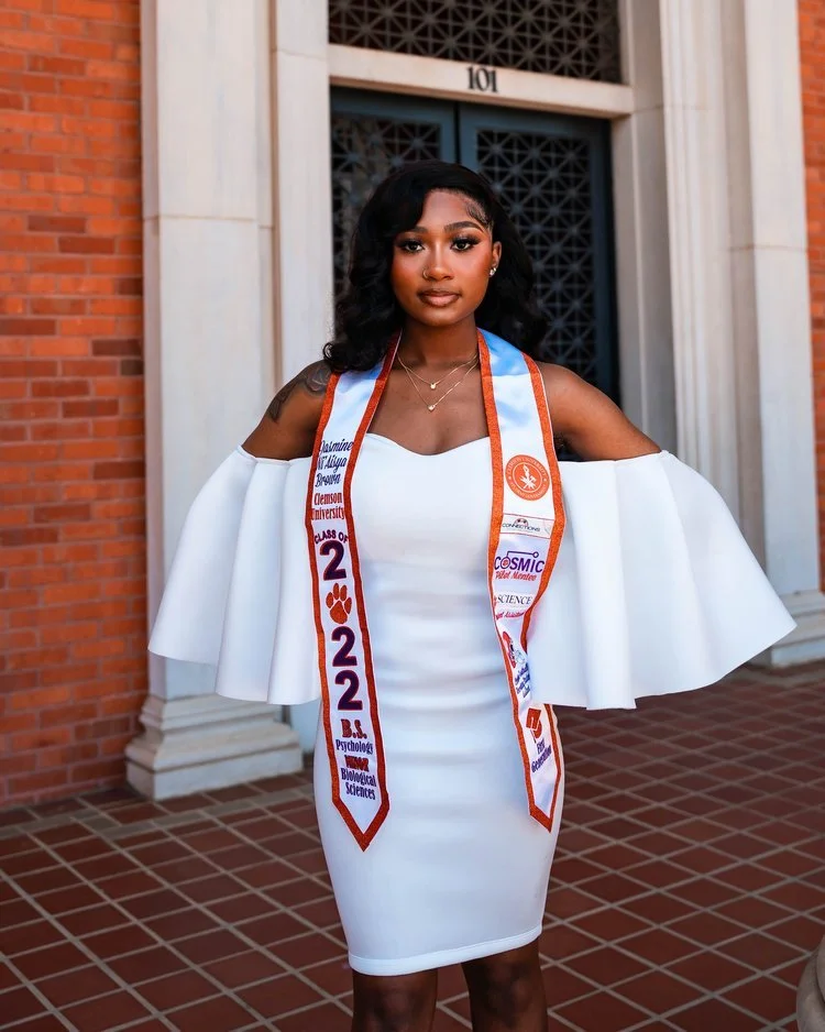 3_22_Jasmine_Grad_Shoot_1-97.jpg