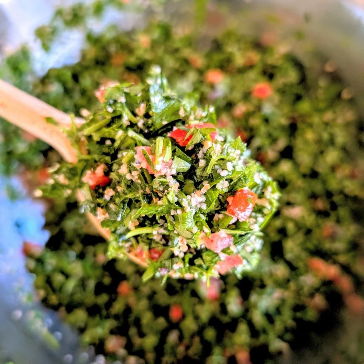 Ready for a fresh start to the year? 🥗🥬

After a packed holiday season full of (delicious) chaos, I&rsquo;m craving everything fresh and simple again.

Bright, lemony, and parsley-forward, this authentic tabbouleh is made the traditional way: with 