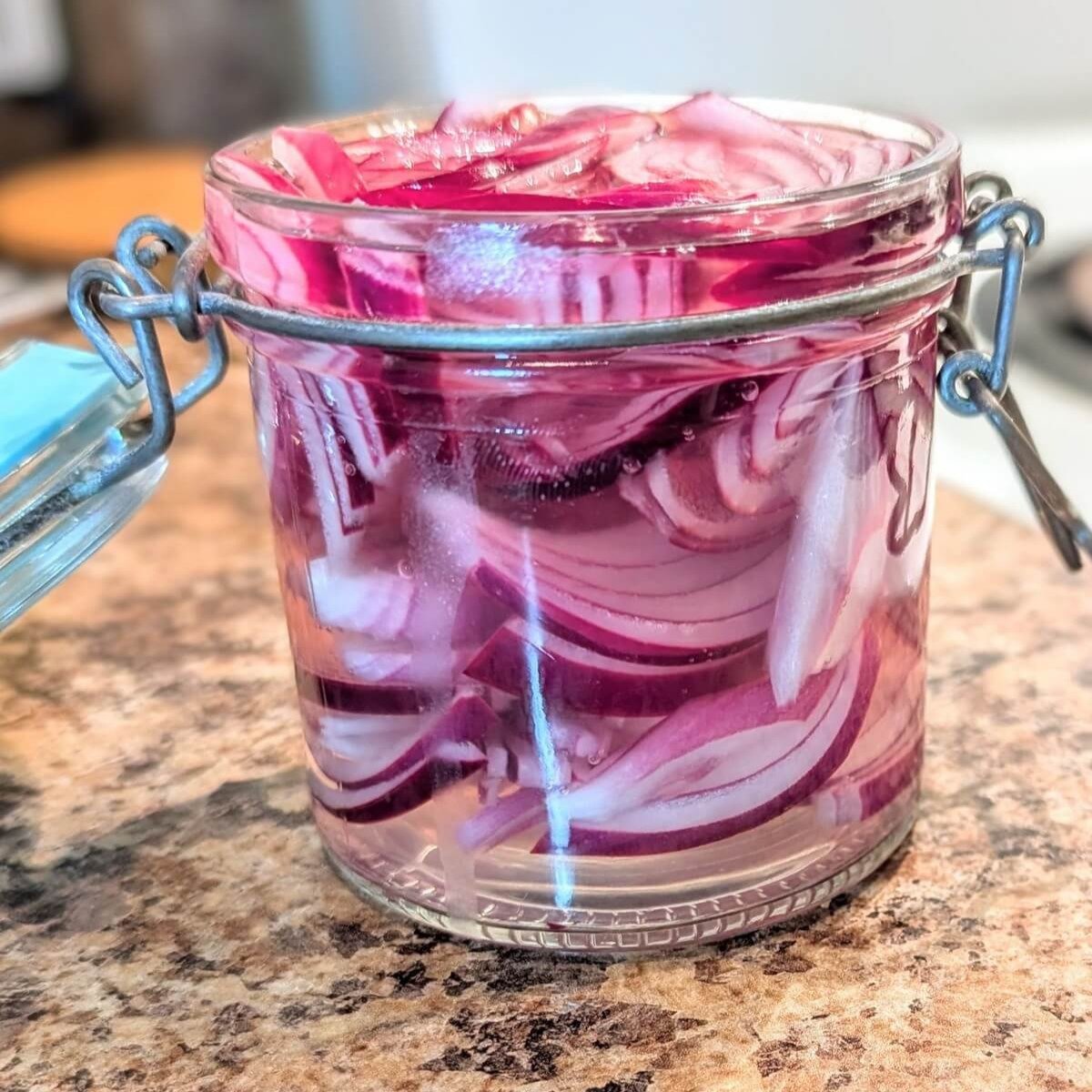 My secret weapon when a dish tastes flat ✨

Pickled red onions aren&rsquo;t just a garnish, they&rsquo;re a balance tool.

A quick hit of acidity can completely change how a dish tastes, especially when it feels too rich or one-dimensional.

I keep a