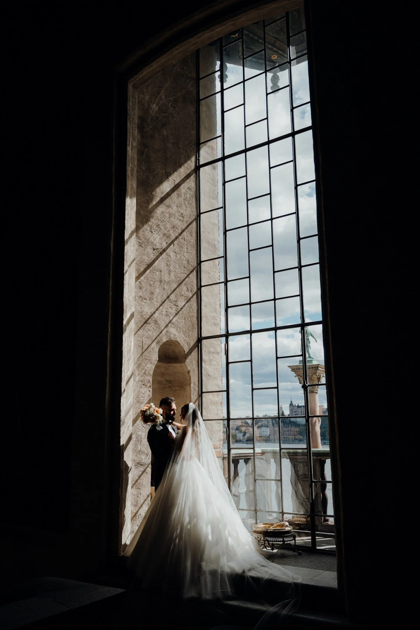 Elegant &amp; timeless is what we love!

#weddingluxury #weddingphotos #luxuryweddingphotographer #br&ouml;llop #destinationweddingphotograph #destinationwedding
