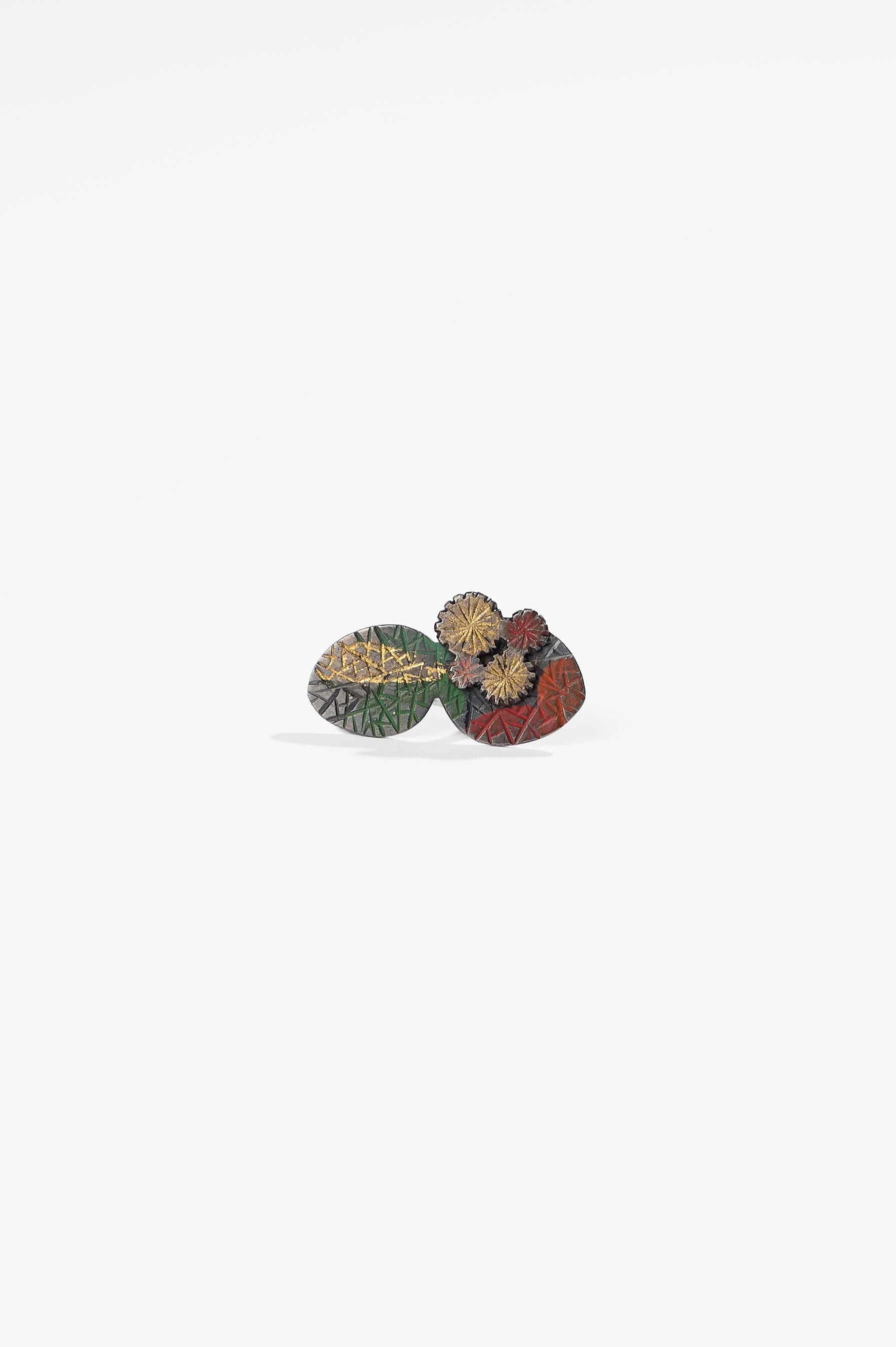 Yuko Fujita. 'Pressed flower', sterling silver, Yuko Fujita, Pressed Flower series, Daisy and leaf‚ size M+, approx. 2.2 x 4.0 cm, sterling silver, enamel paint and pure gold leaf on enamel paint (please note paints will, and are intended to, fade ov