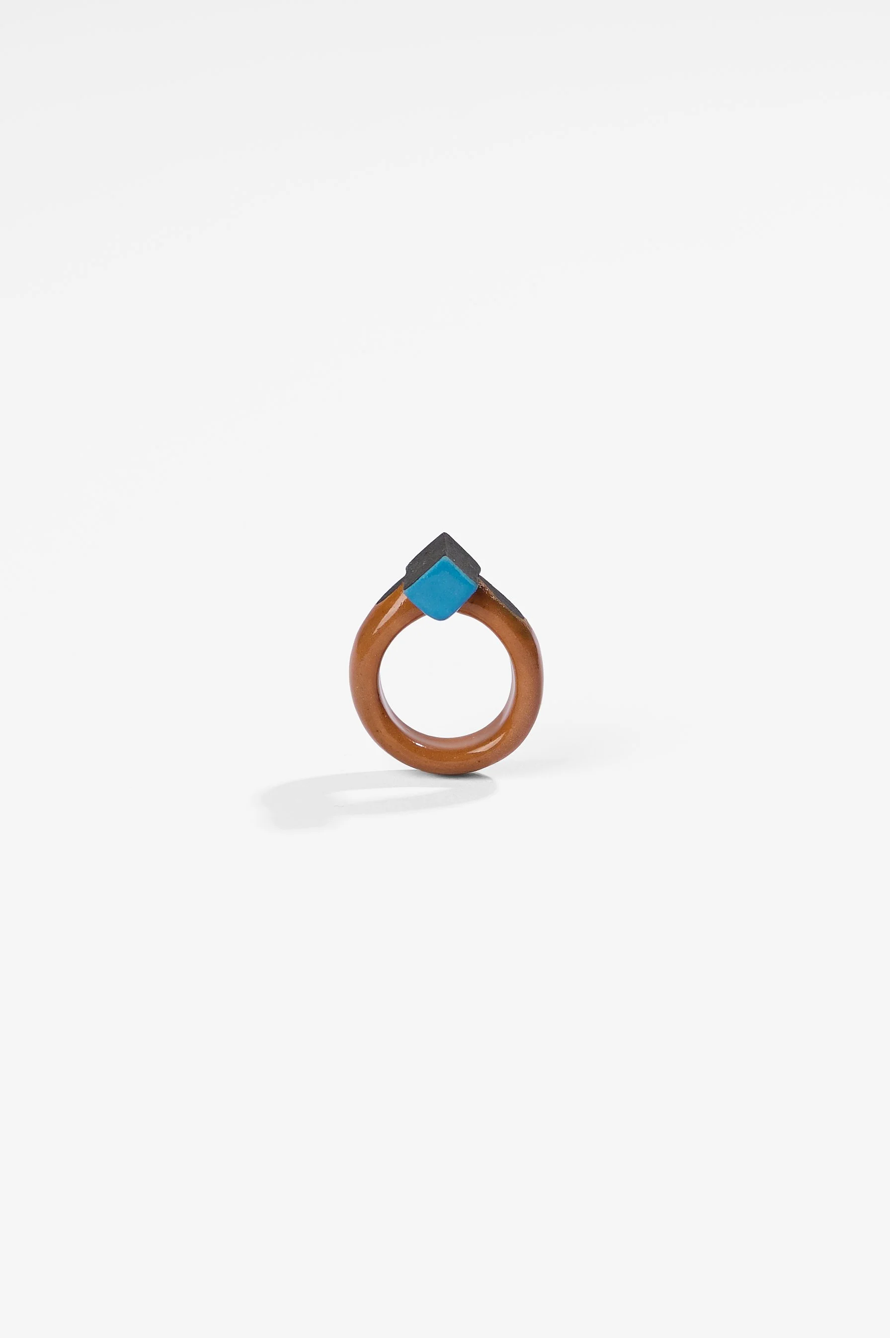 Manon van Kouswijk, Rings for Found Hands (blue and brown), porcelain, dimensions vary per ring, 2026, $590 each. Photography: Ross Coulter