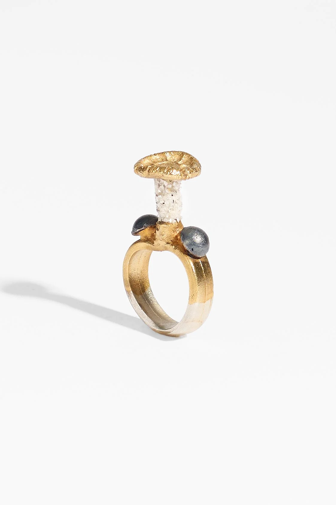 Laila Marie Costa, Untitled 6 (large diamond encrusted vertical stamen, two grey domes), sterling silver (partially oxidised and gold plated) and white diamond powder, 2.5 x 4 x 1.5cm,18.4 grams, $1600. Photography: Ross Coulter