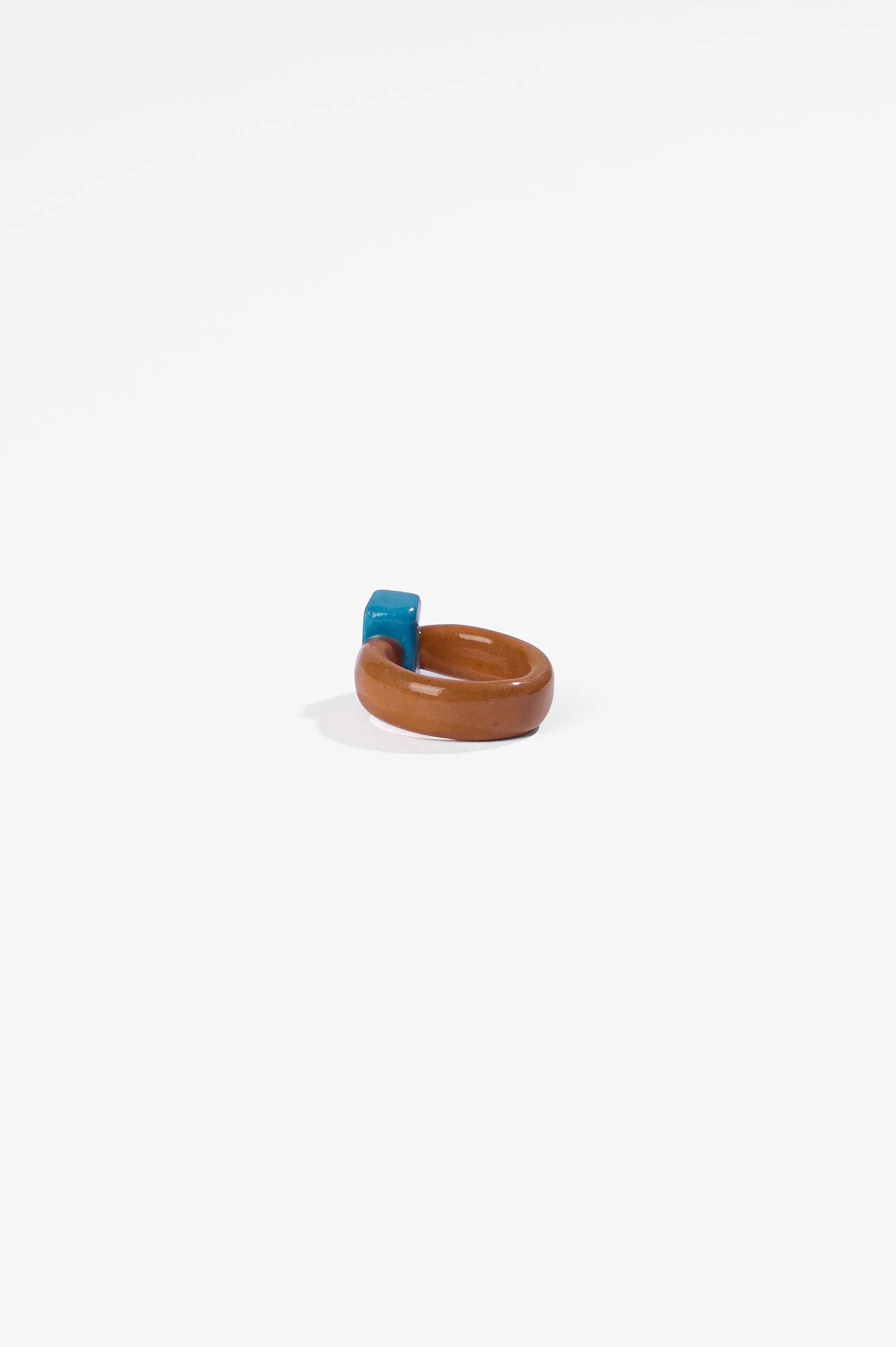 Manon van Kouswijk, Rings for Found Hands (blue and brown), porcelain, dimensions vary per ring, 2026, $590 each. Photography: Ross Coulter