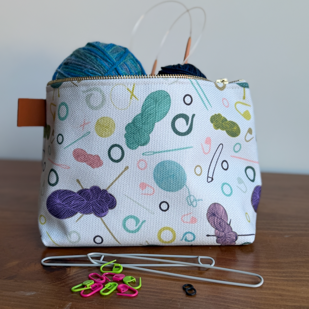 Yarn Play Zippered Pouch (Light)