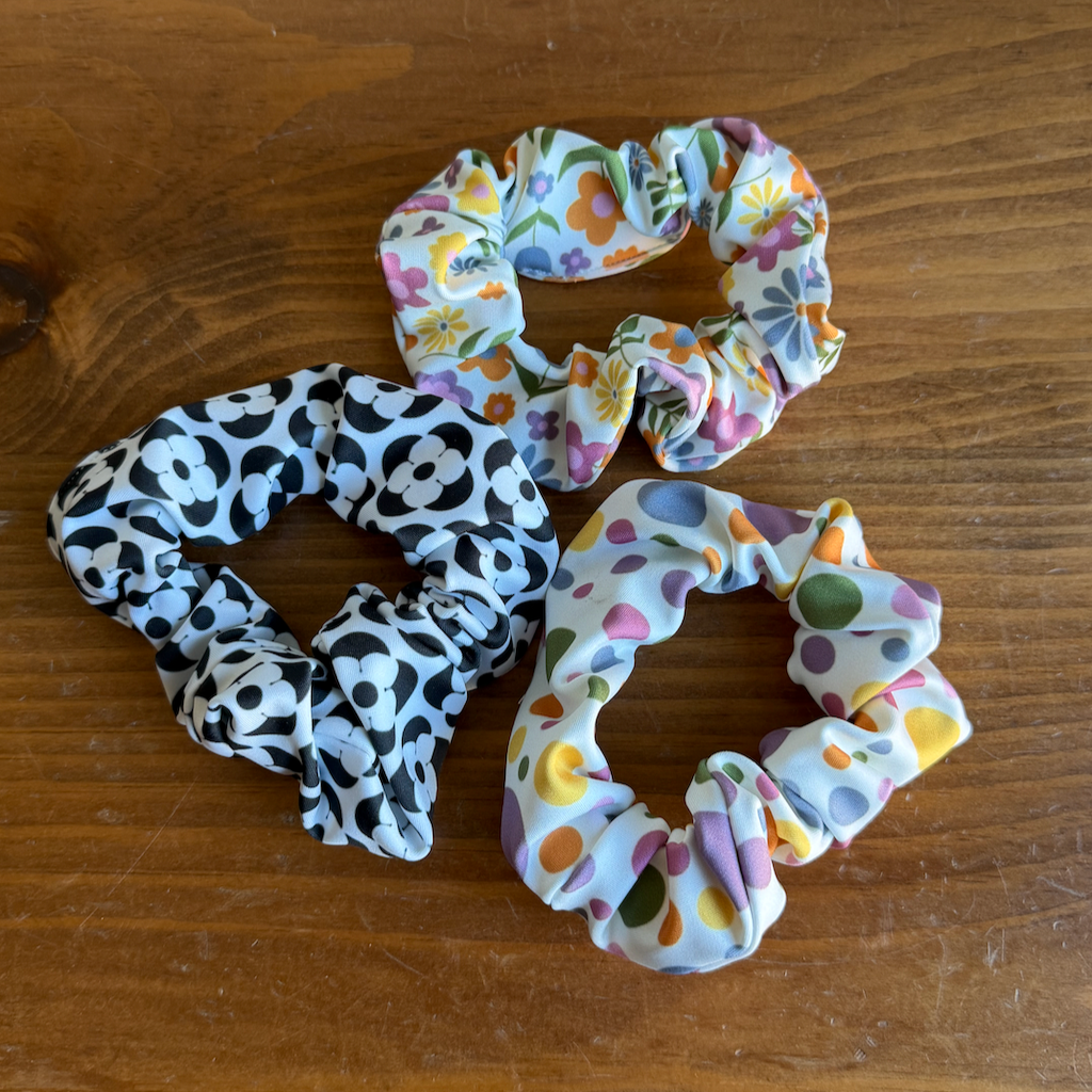 Sunset Patterns scrunchies.png