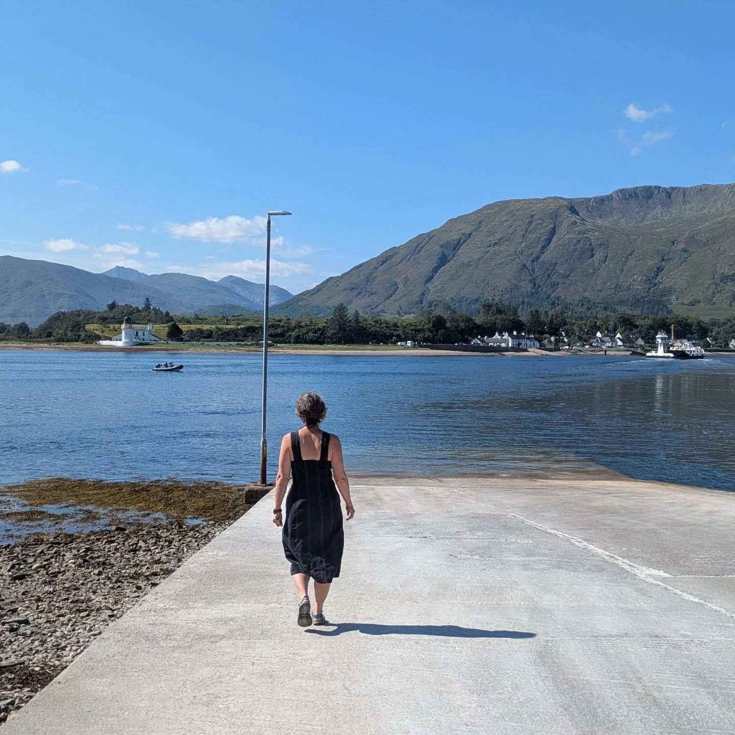 Lovely holiday in beautiful Scotland. With thanks to @kingairloch for a fab house and estate to explore (and for jump starting our car) and @otter_adventures for a nice day paddling. Good weather week, but tactfully rainy and midgey when we left. So 