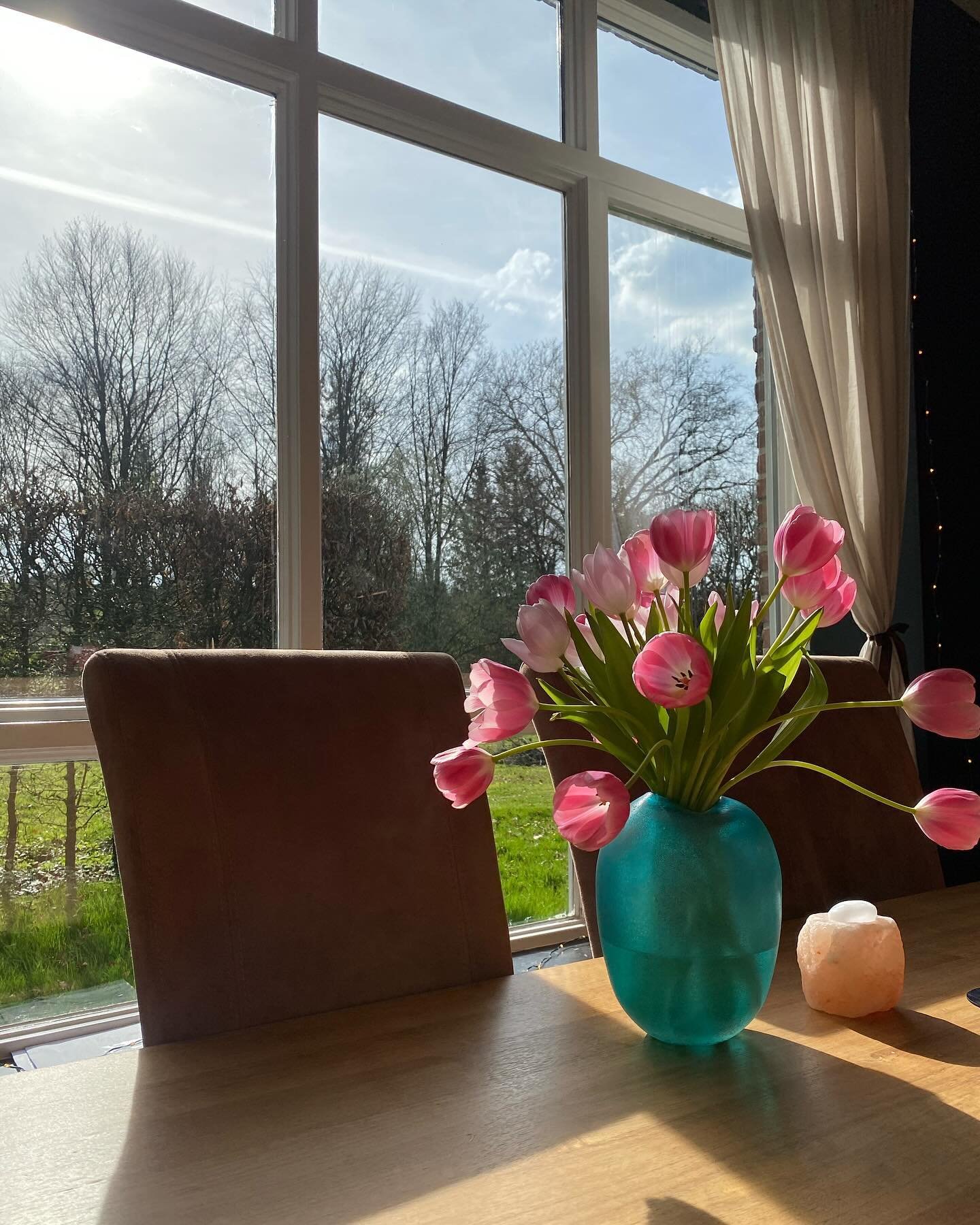 The coziness we provide our clients via great apartments in The Netherlands speaks for itself 💌

Comfycorner&rsquo;s team wish you a joyful spring 🌷