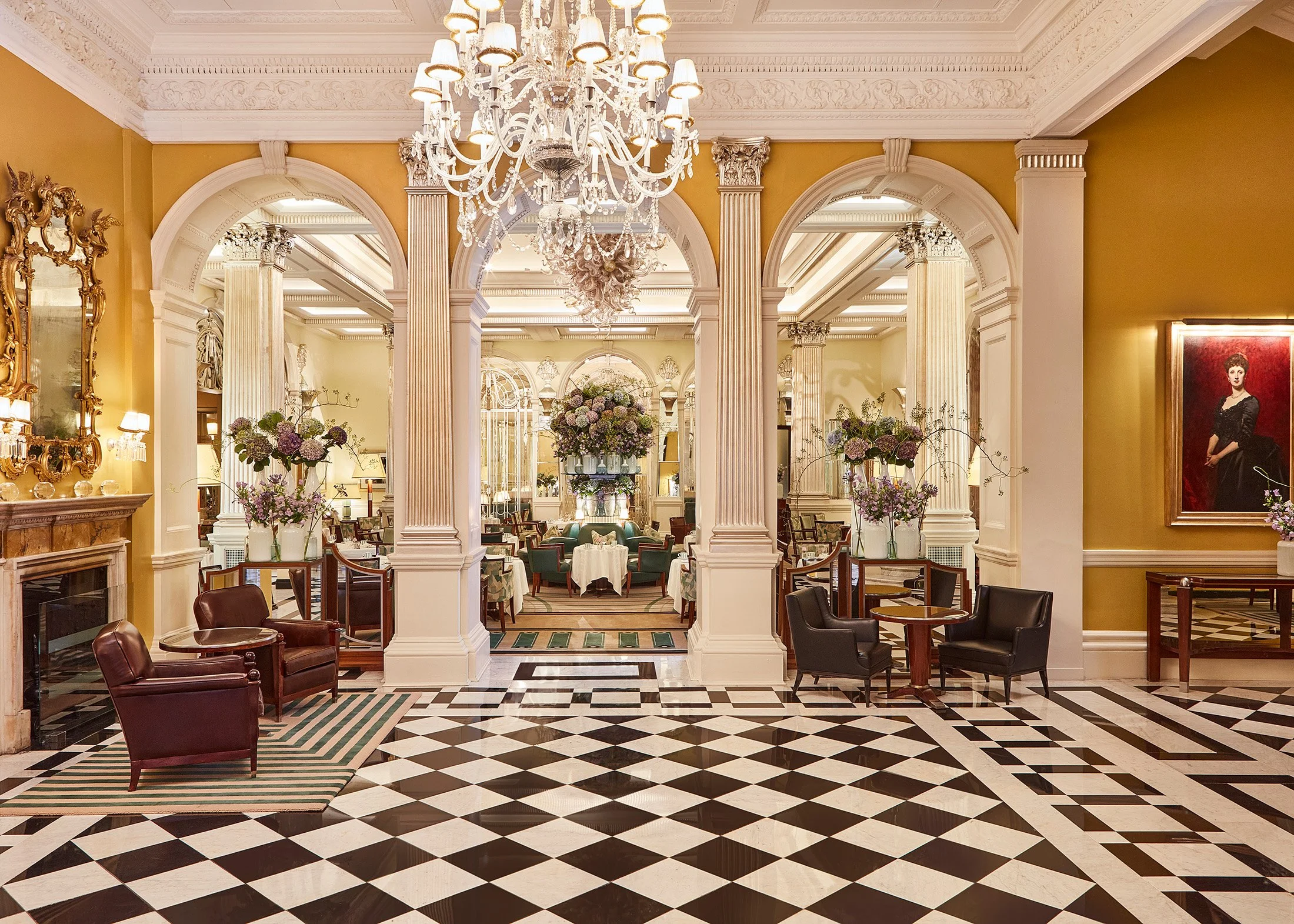 Claridges-LOBBY-02.jpg