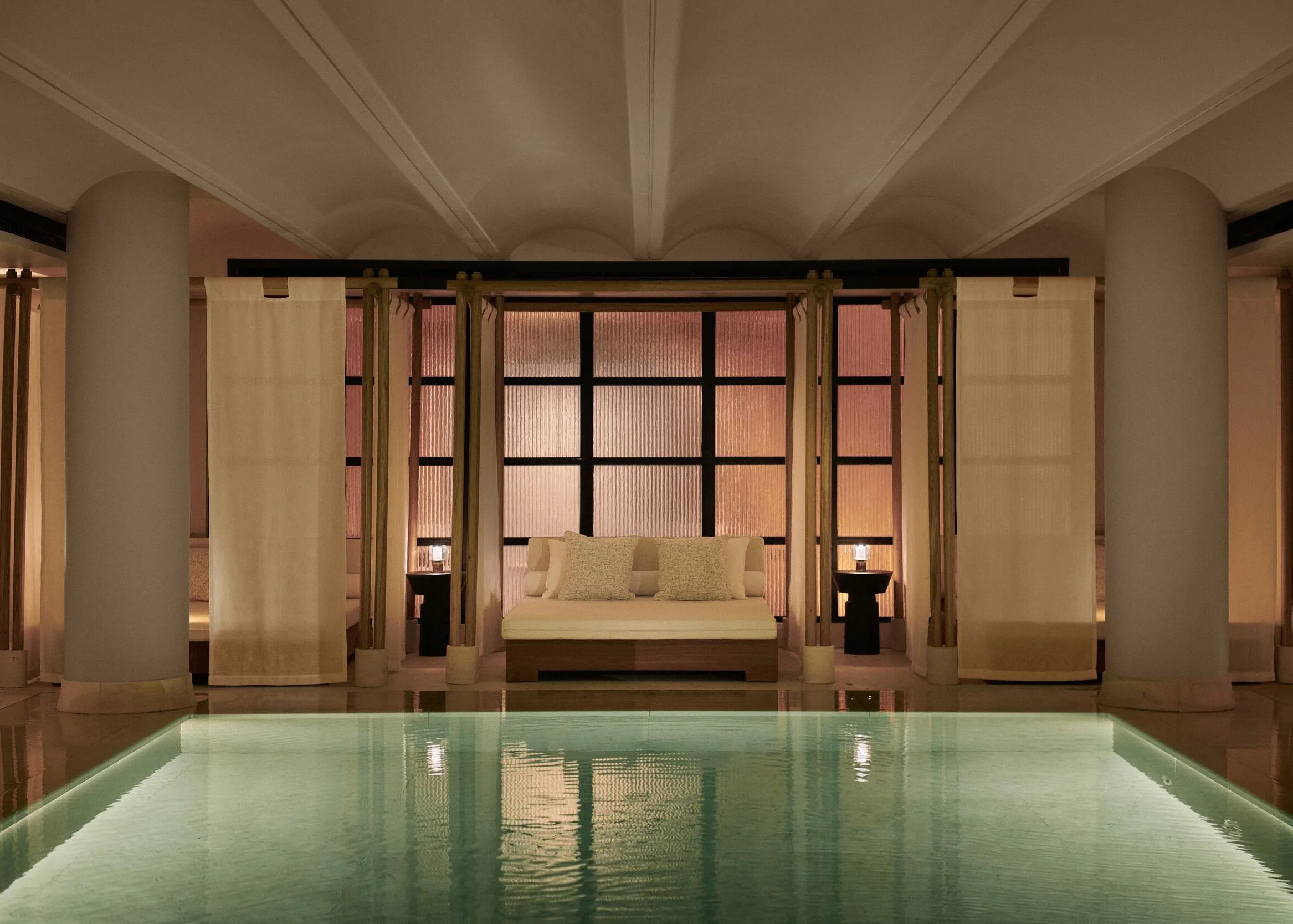 CLA-CLARIDGES-SPA-SWIMMING-POOL-03.jpg