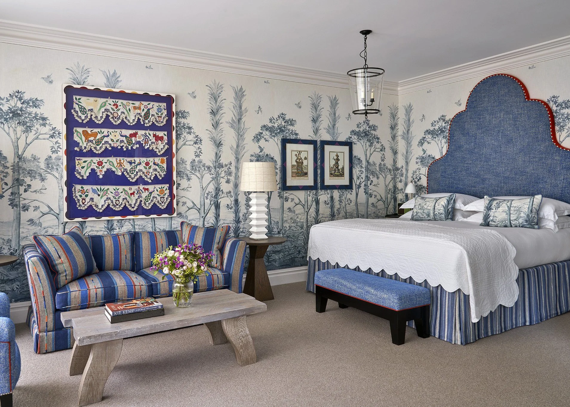 18. Ham Yard Hotel - Deluxe Junior Snug Suite.jpg