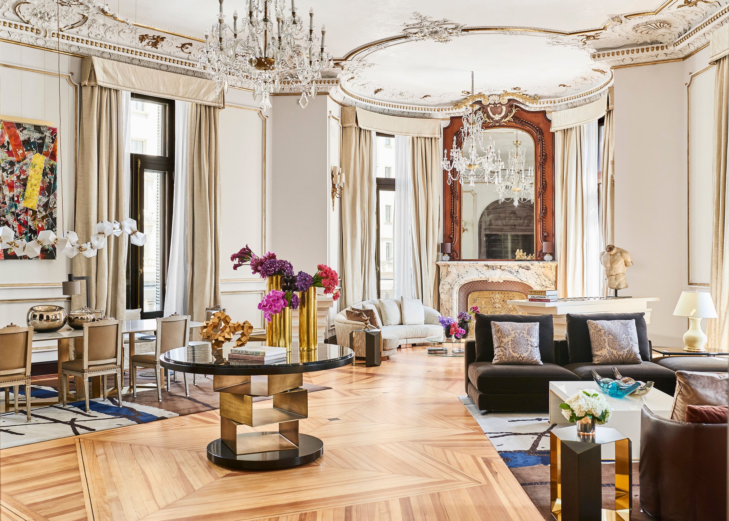 four-seasons-hotel-madrid-royal-suite-living-room-1.jpg