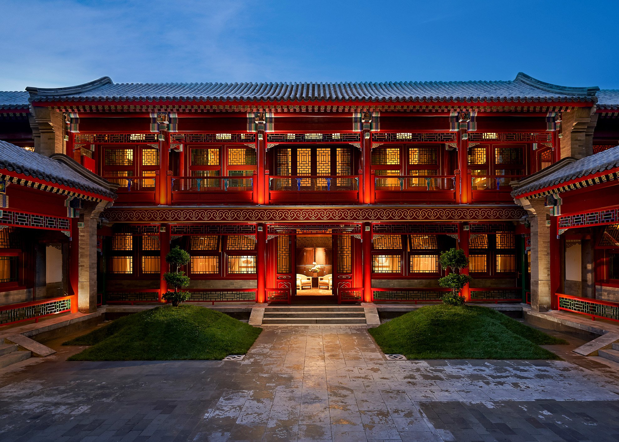 Waldorf-Astoria-Beijing-Courtyard.jpg