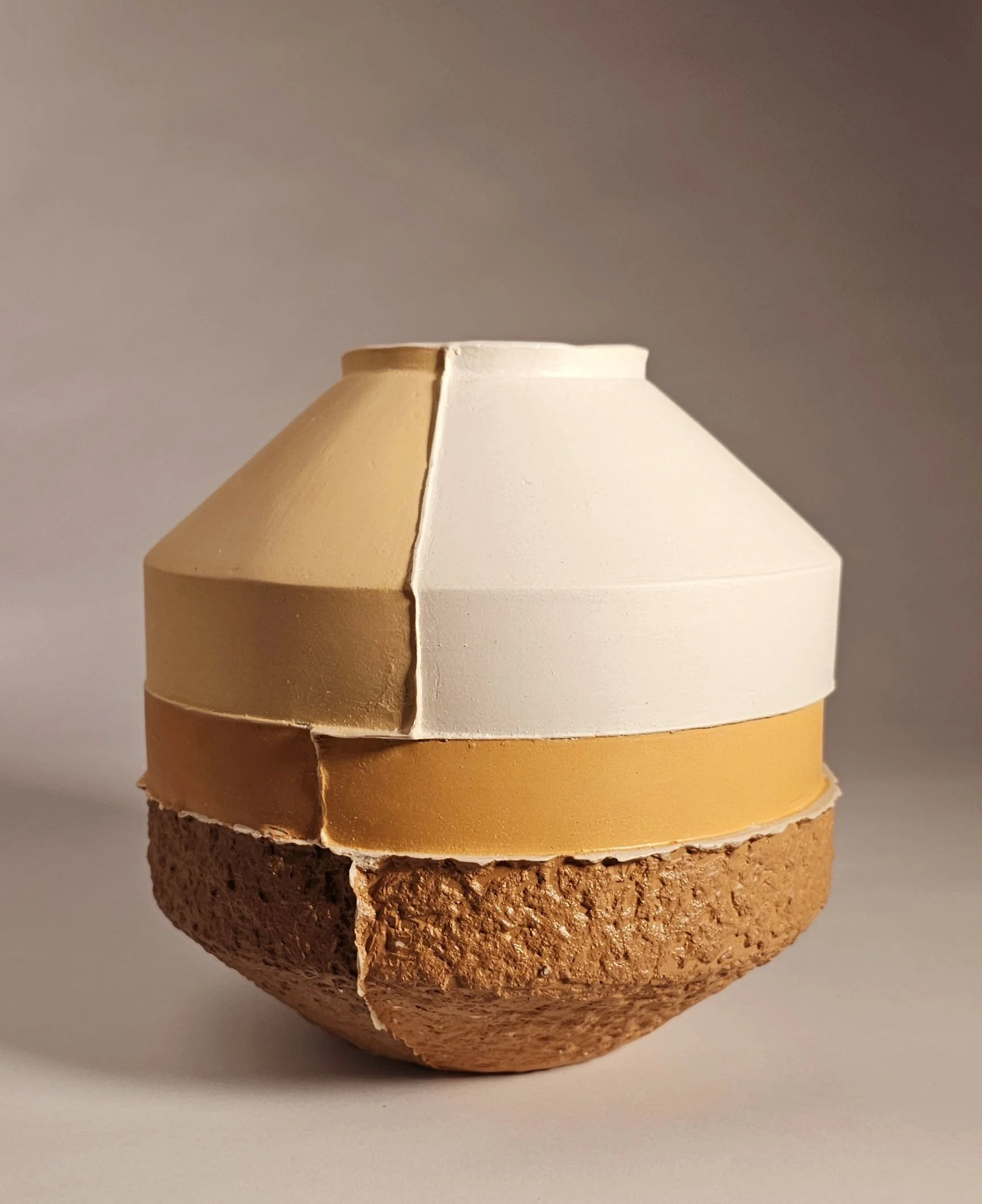 Single ceramic vessel