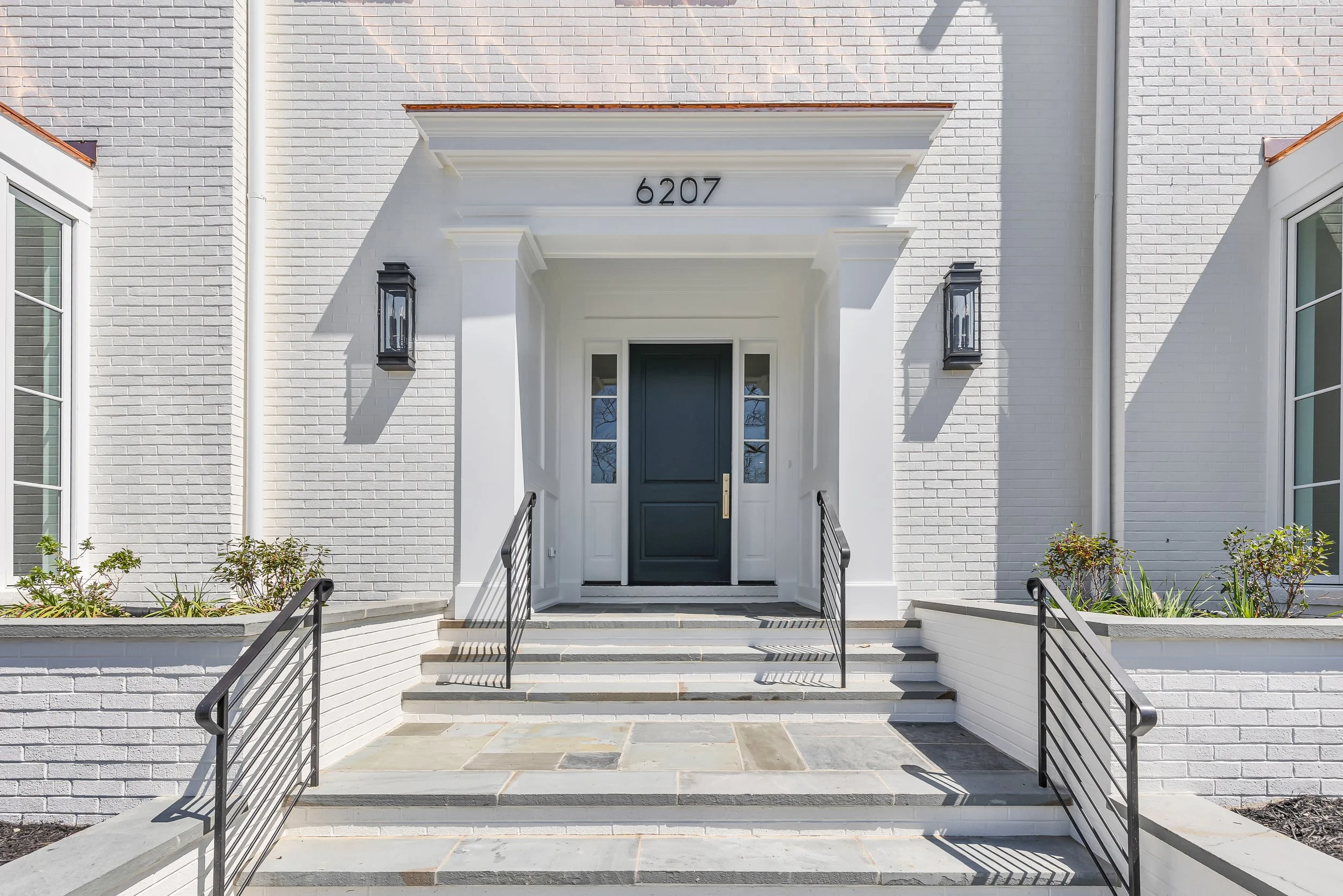 6207 Garnett Dr-0008.jpg