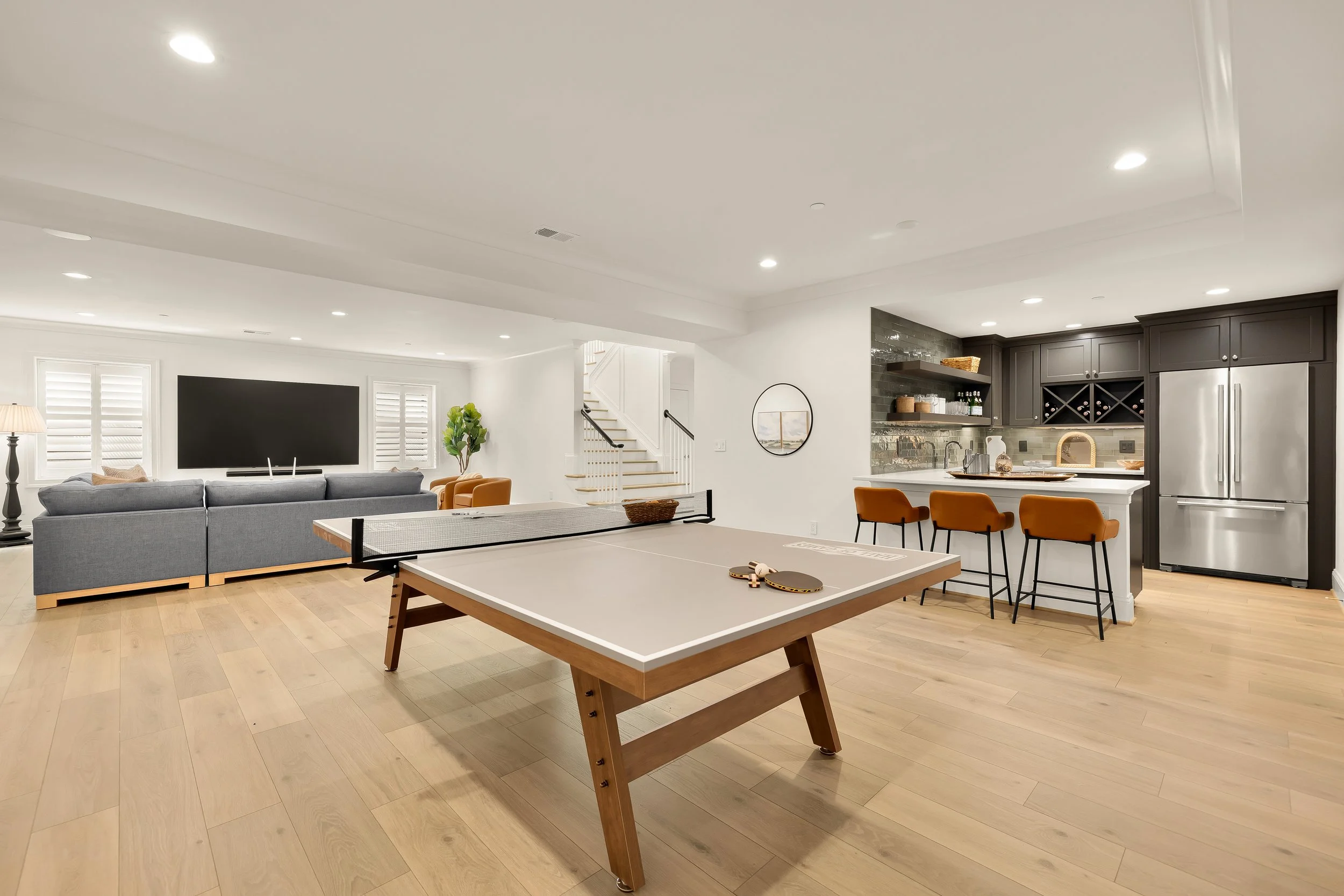 9117 Redwood Ave 2-0098.jpg