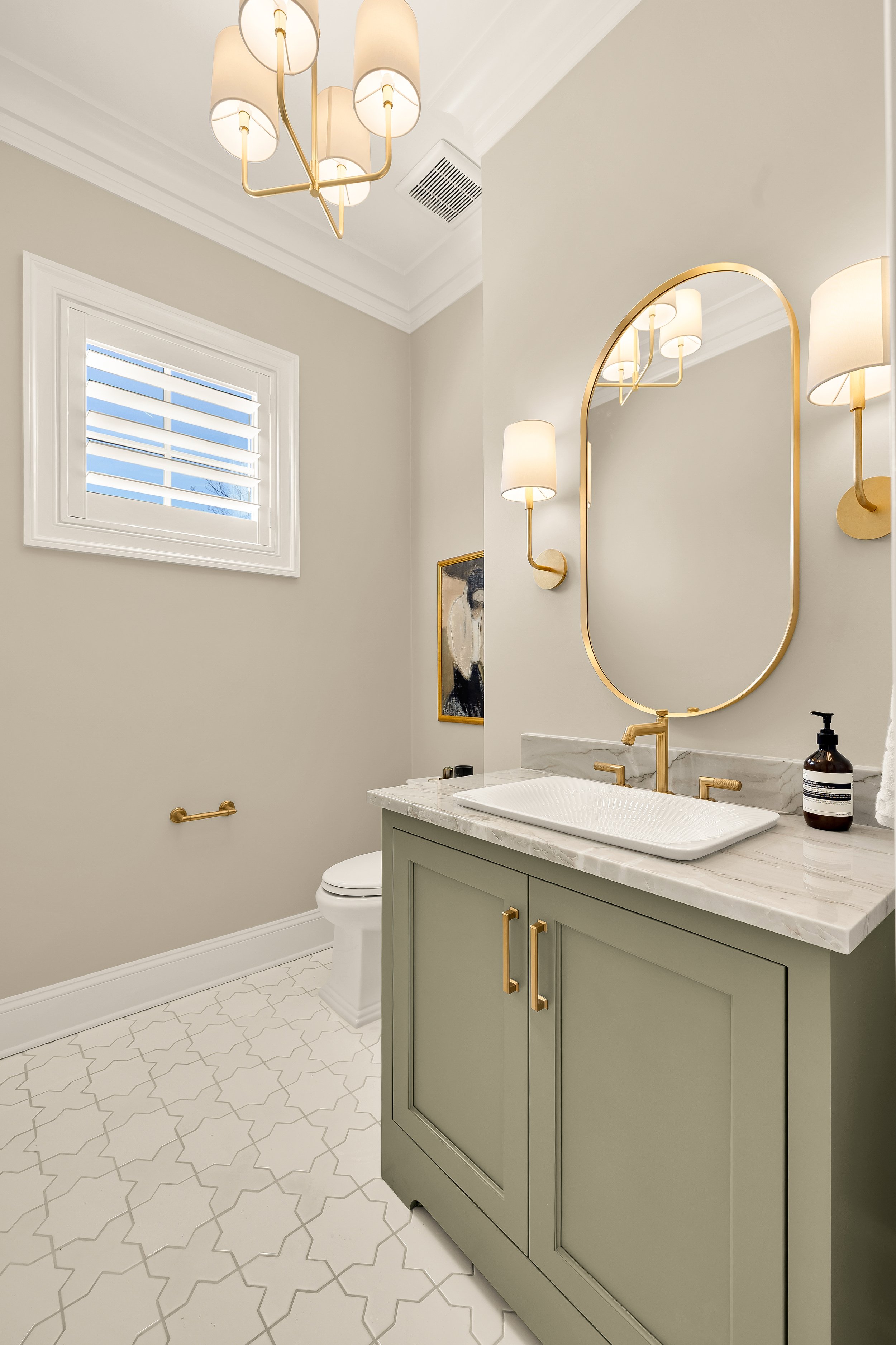 9117 Redwood Ave 2-0049.jpg