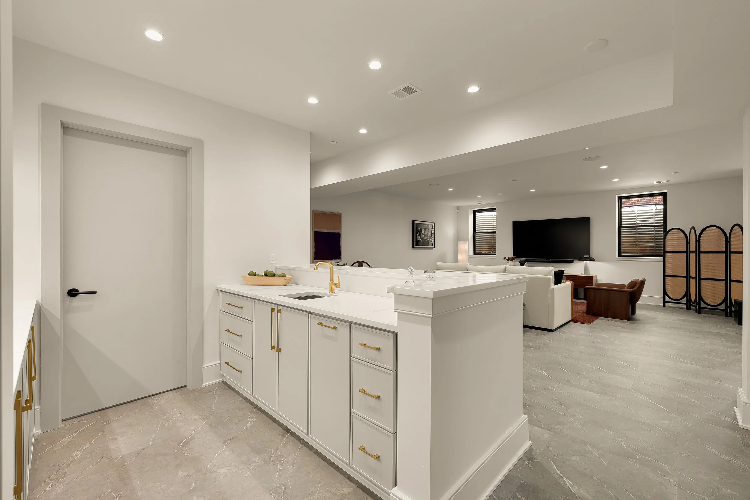 5828 Tanglewood Dr-0092.jpg