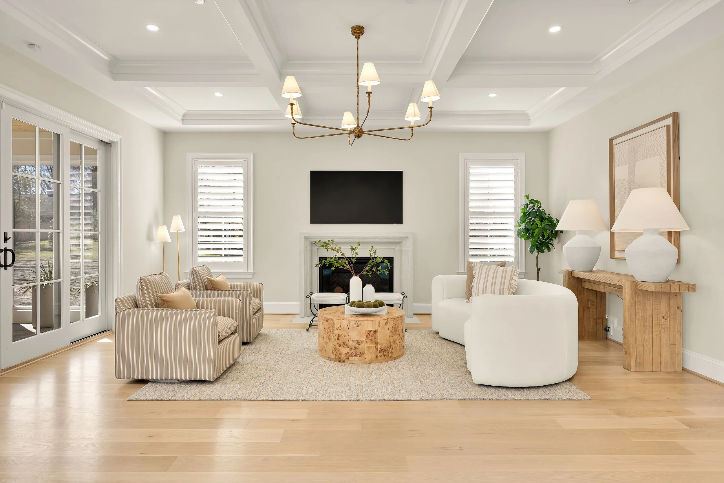 9117 Redwood Ave 2-0011.jpg