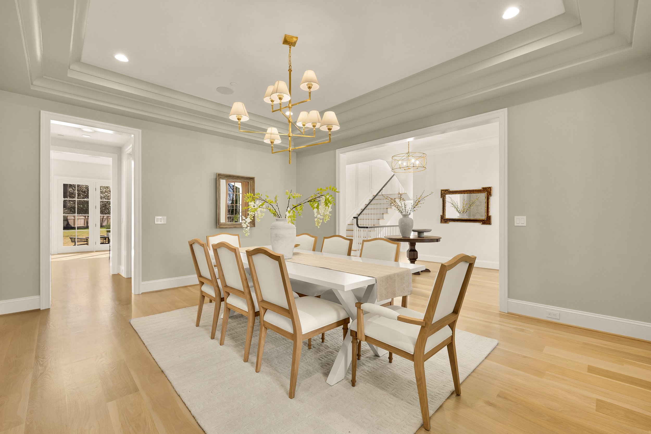 9117 Redwood Ave 2-0041.jpg