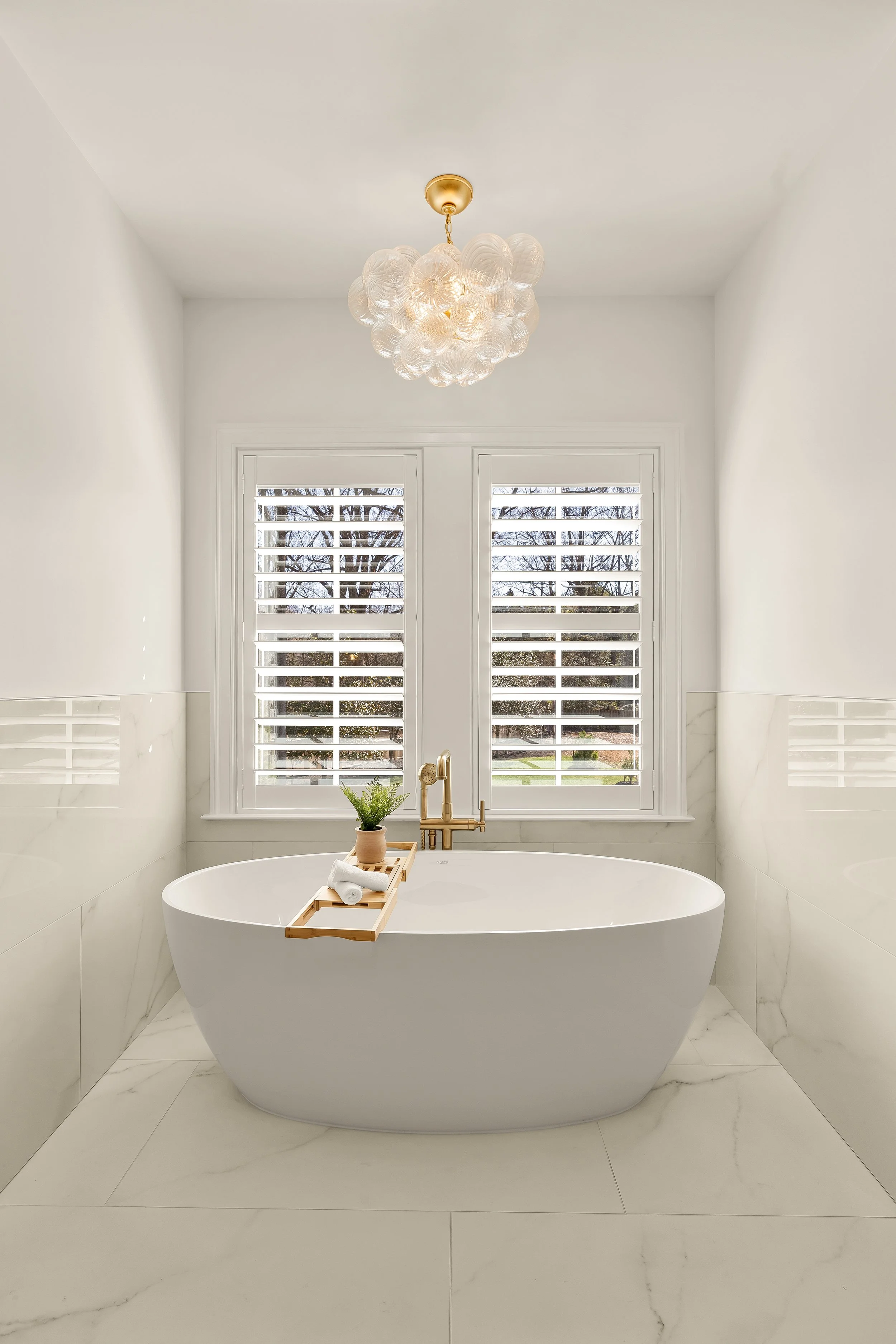 9117 Redwood Ave 2-0062.jpg