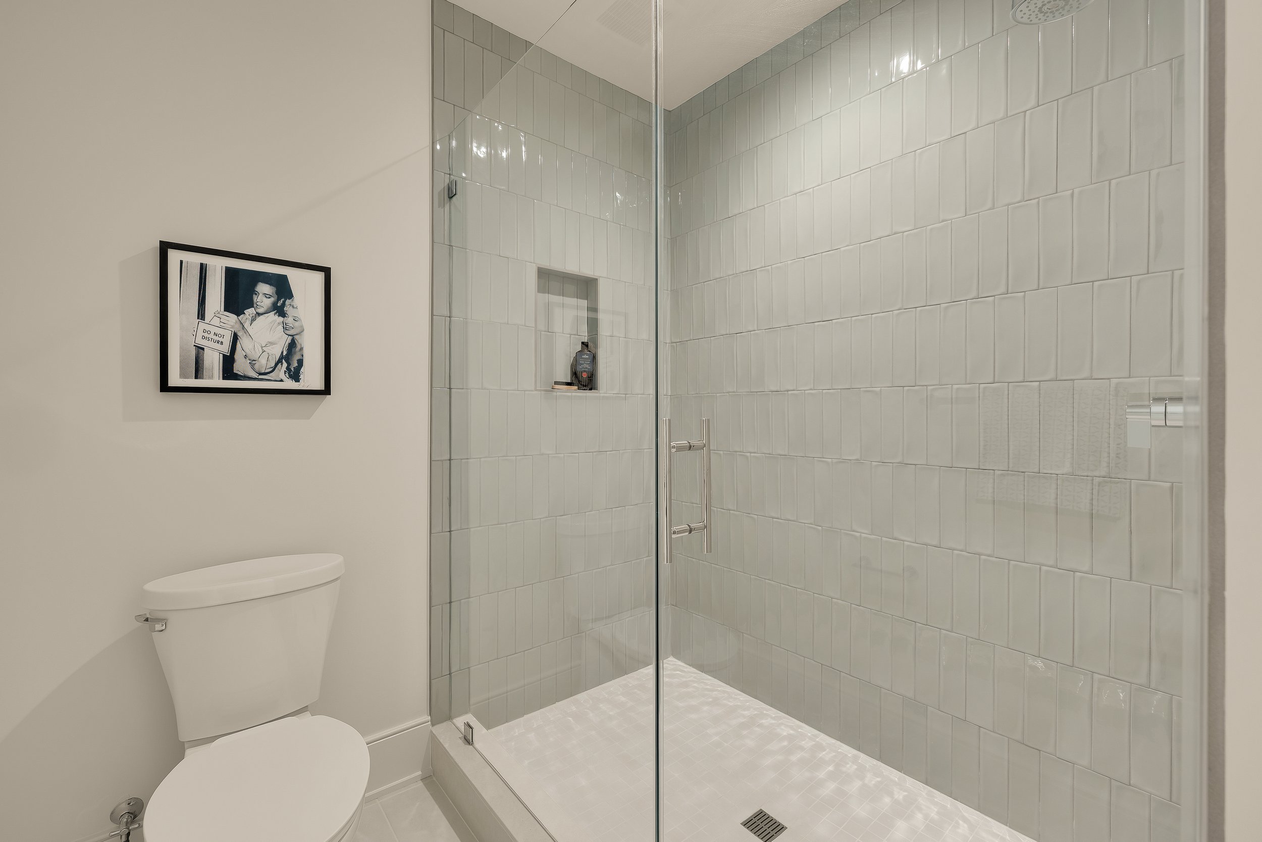 5828 Tanglewood Dr-0098.jpg