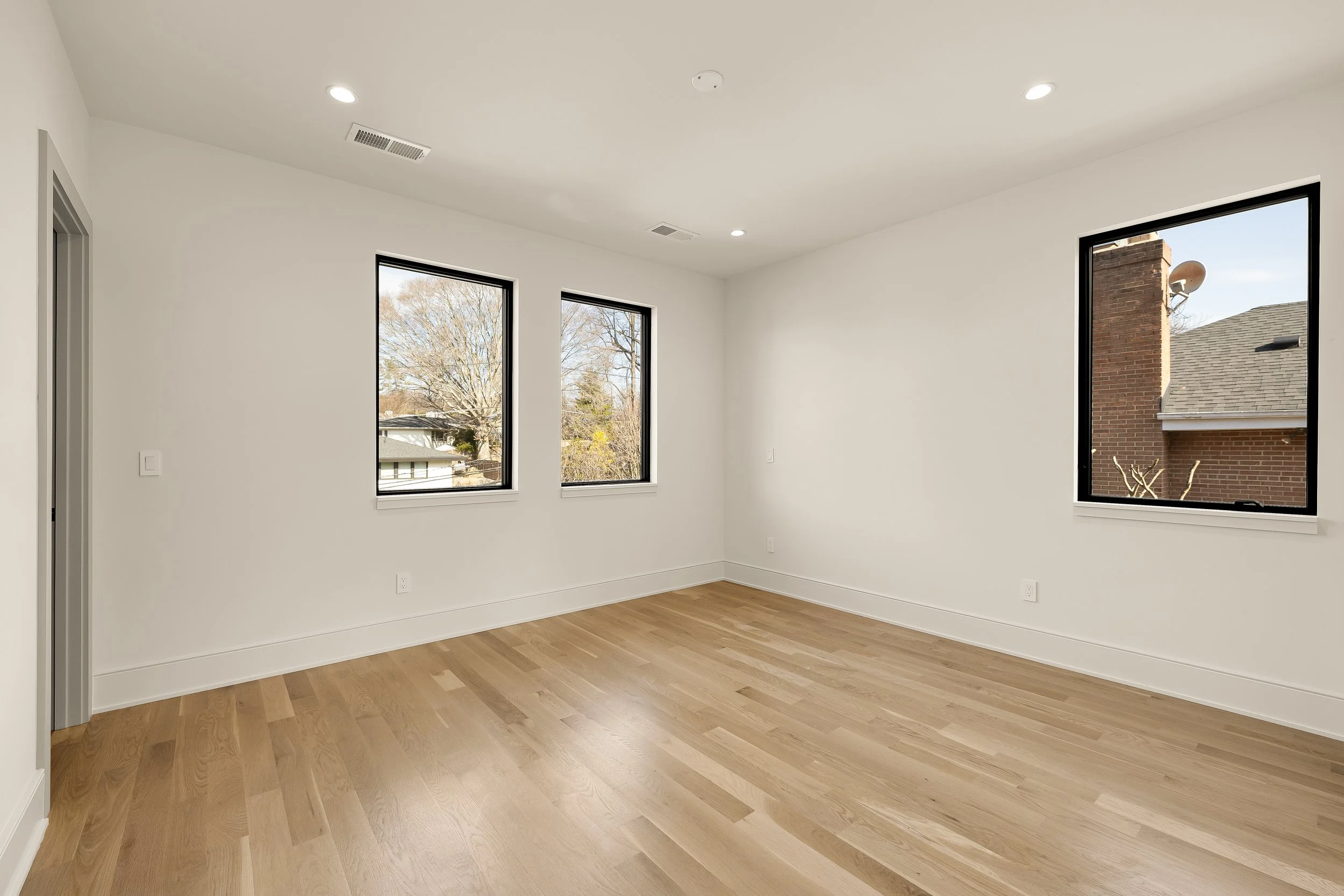 5828 Tanglewood Dr-0077.jpg