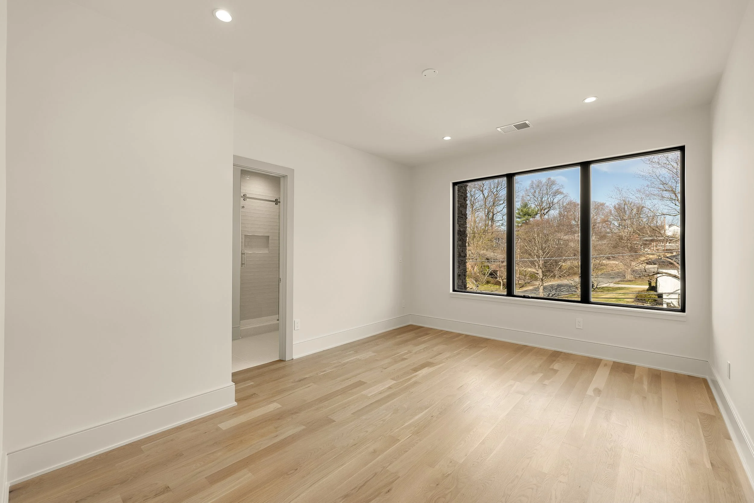 5828 Tanglewood Dr-0073.jpg