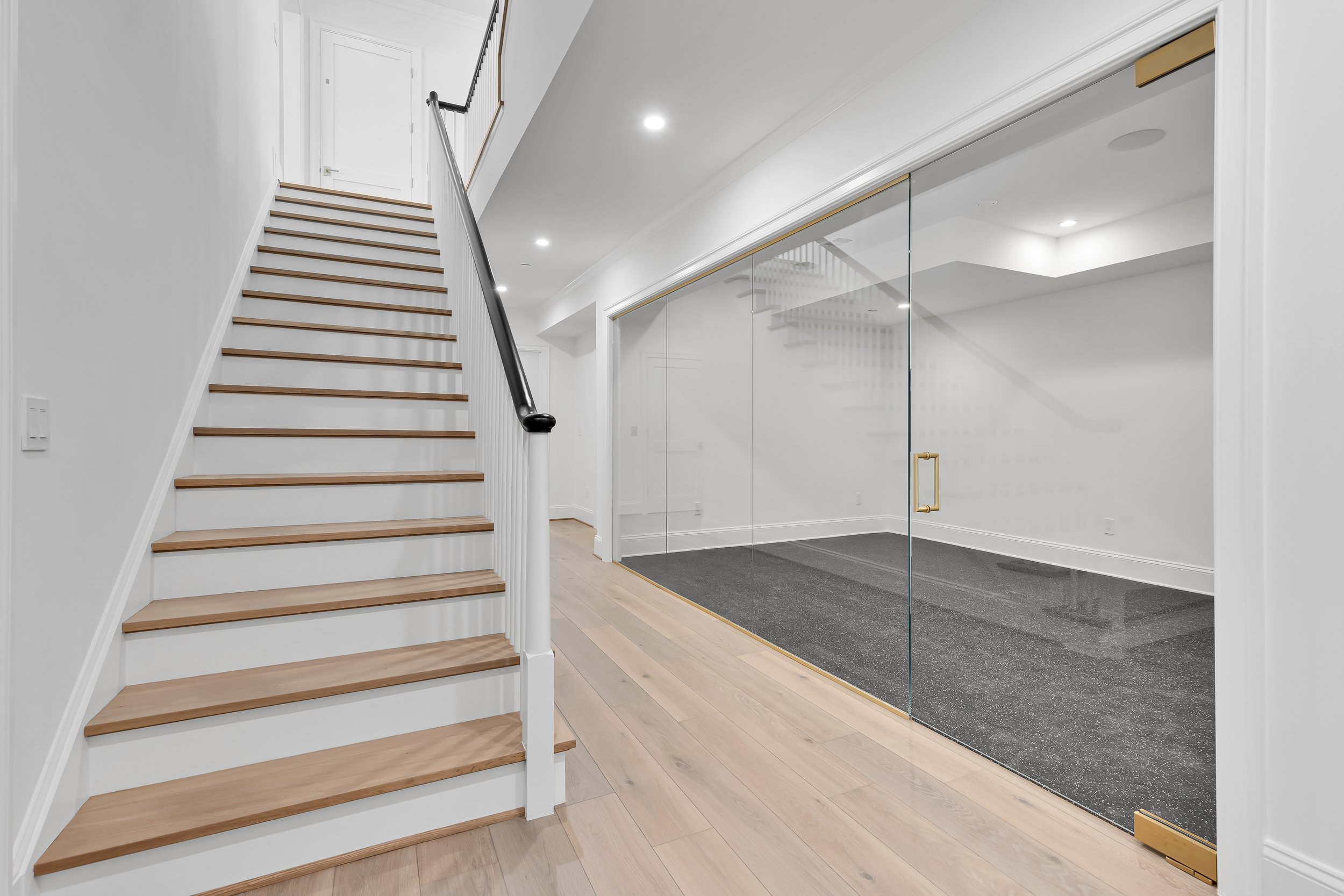 6207 Garnett Dr-0087.jpg