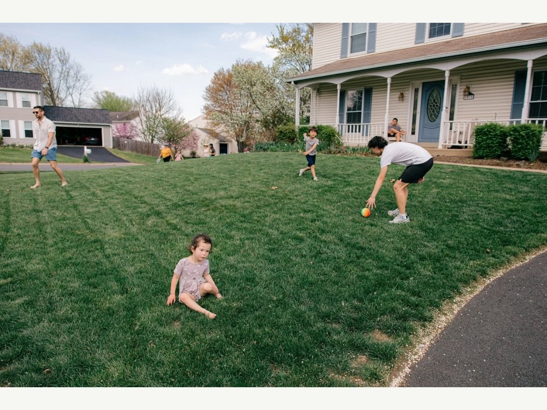 People think you only need a photographer when kids are little&hellip; But the older they get, the bigger the love is. And it&rsquo;s worth documenting every bit of it. 

Link in bio to book your Day in the Life session with your big kids.