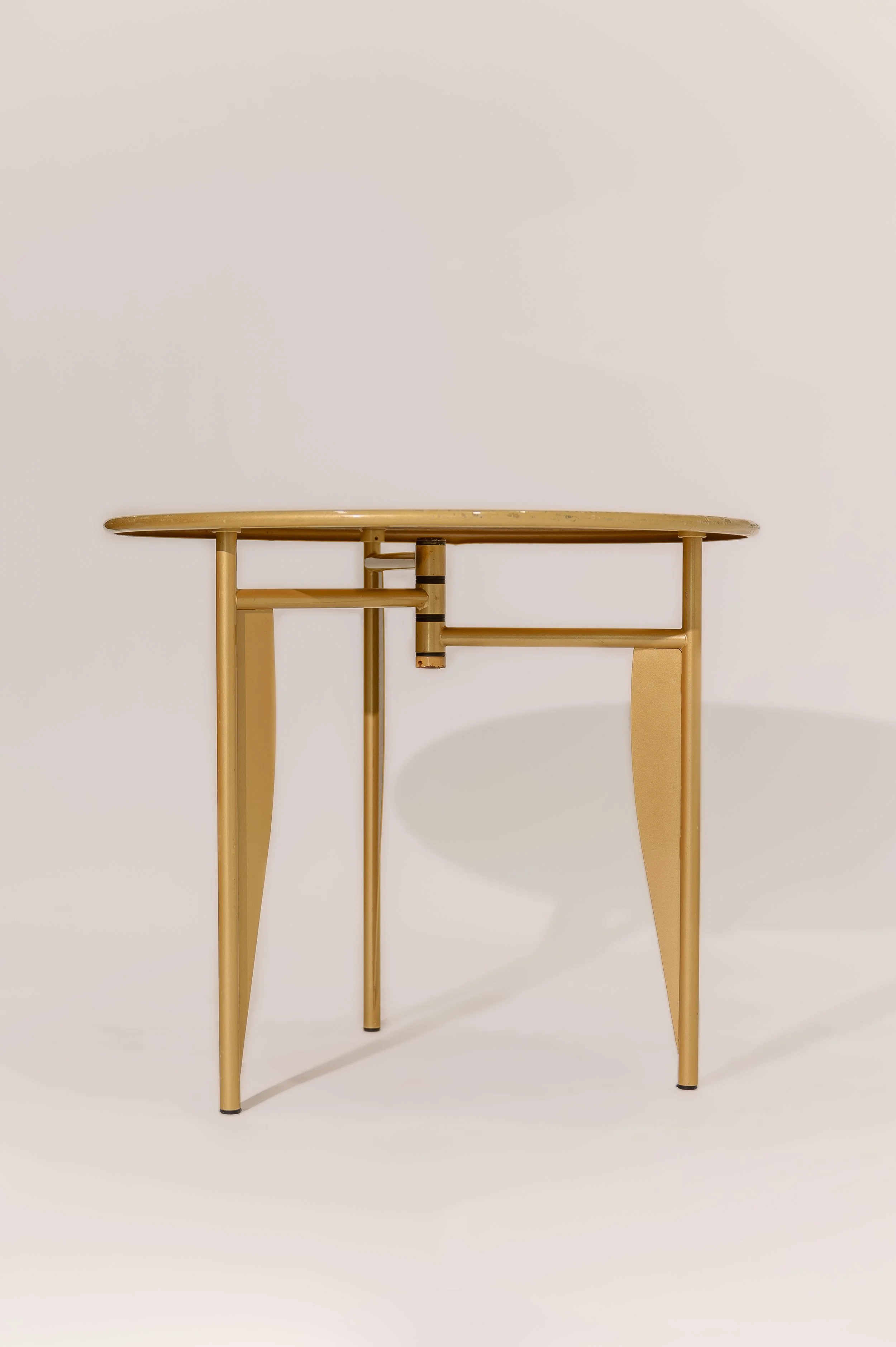 Philippe Starck - Titos Apostos