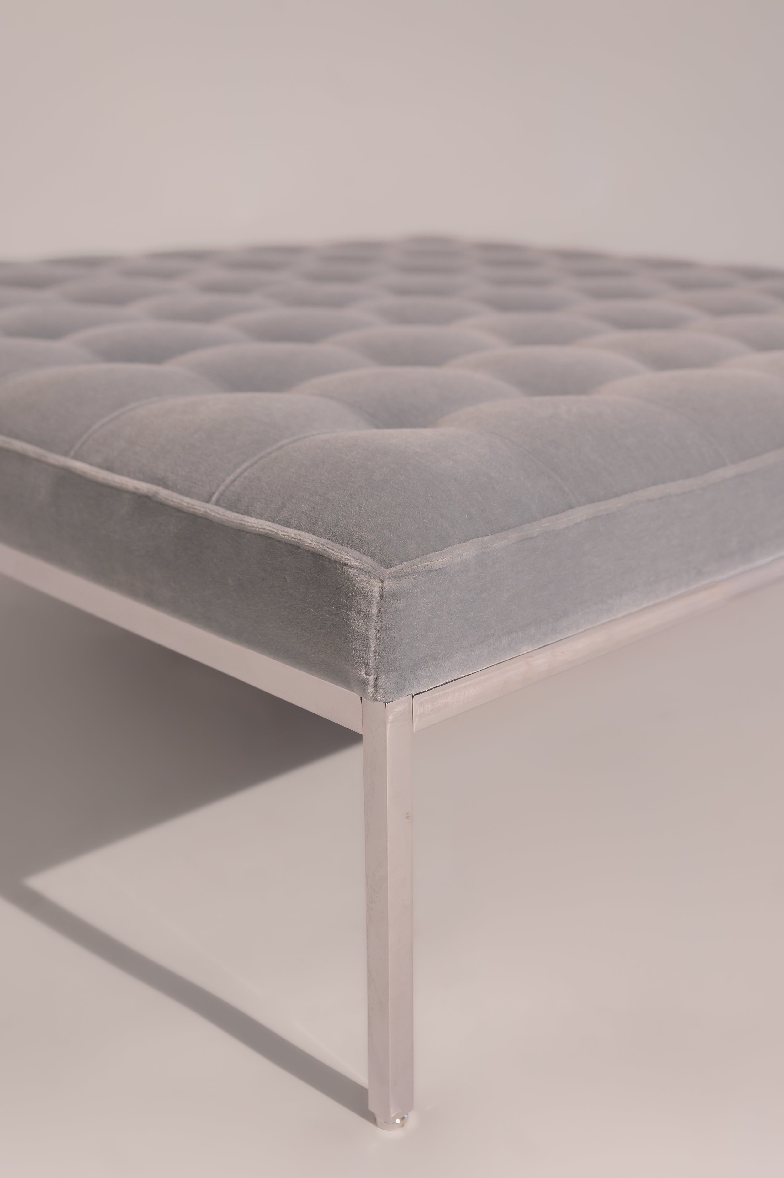 Knoll Ottoman1.jpg