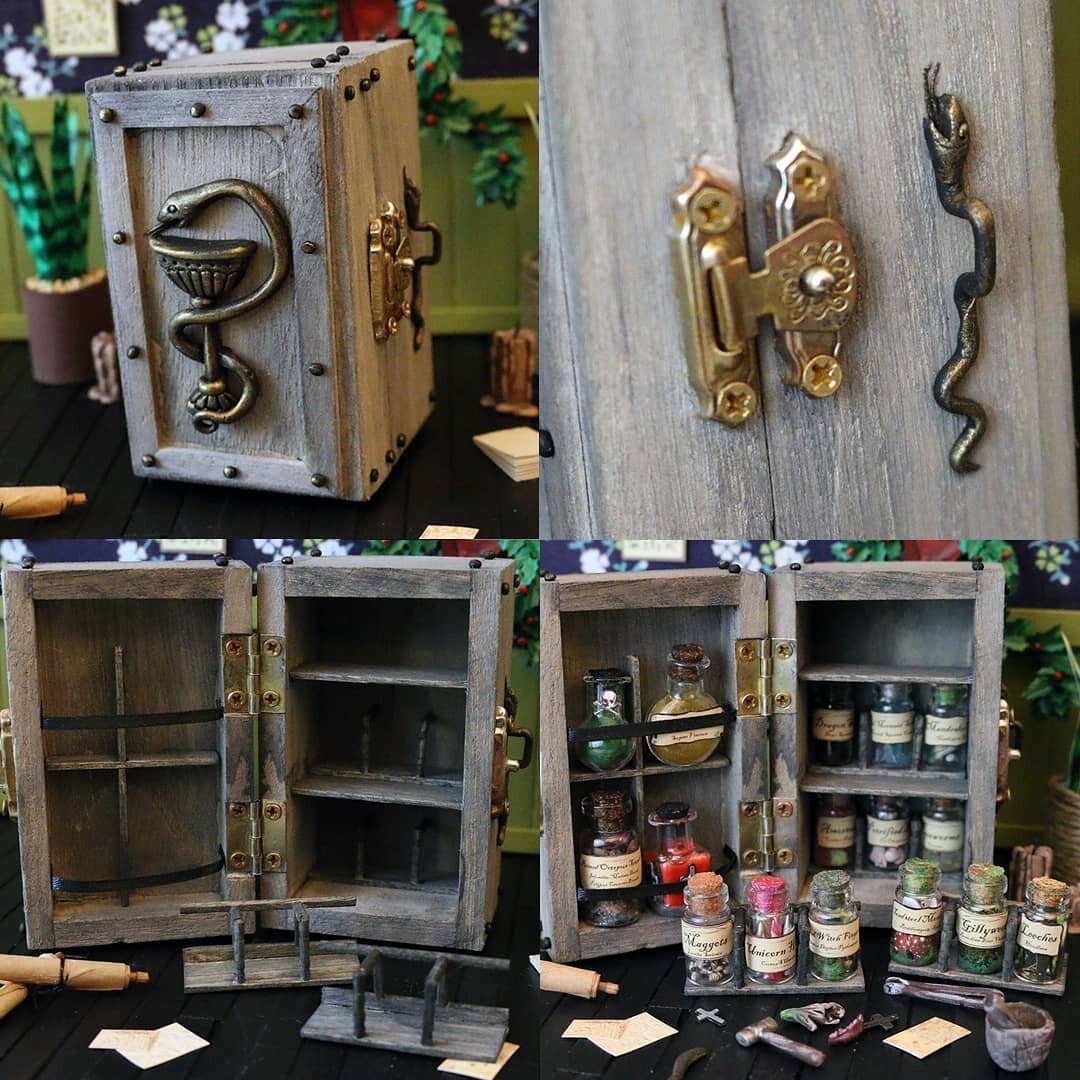 Sr. Victor De La Cruz commissioned his bespoke Traveling Apothecary Chest to include the apothecary crest on the front, as well as a matching snake handle on its side. Along with room for his many jars*, whose front section can be removed for easy ac