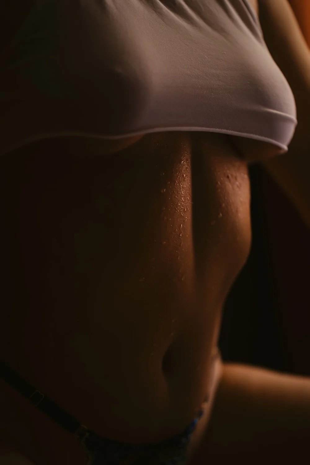 Classy and beautiful boudoir portrait in natural light in Washington