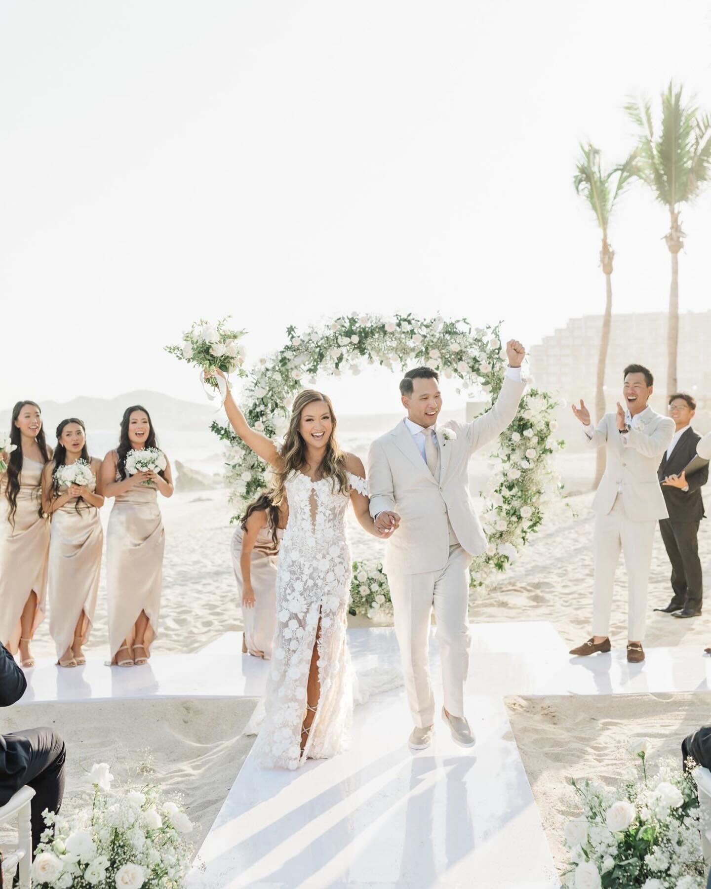 Finally sharing this amazing wedding in Cabo ☀️ 
After having Grey, we naturally took on fewer destination weddings. But we are so happy that we decided to be a part of this beautiful celebration because not only did we get to celebrate with an incre