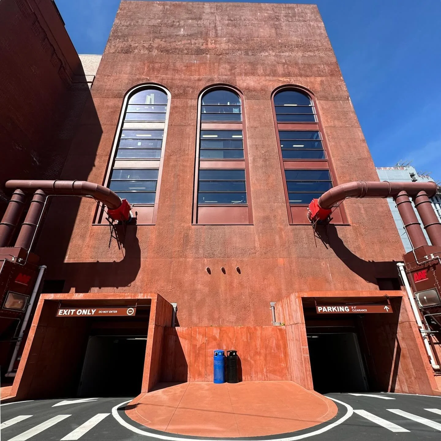 Inspiring adaptive reuse project @powerhouse_arts designed by @herzogdemeuron Thanks to @archrecordmag for the behind the scenes lecture, which provides insight on a recent tour of the space