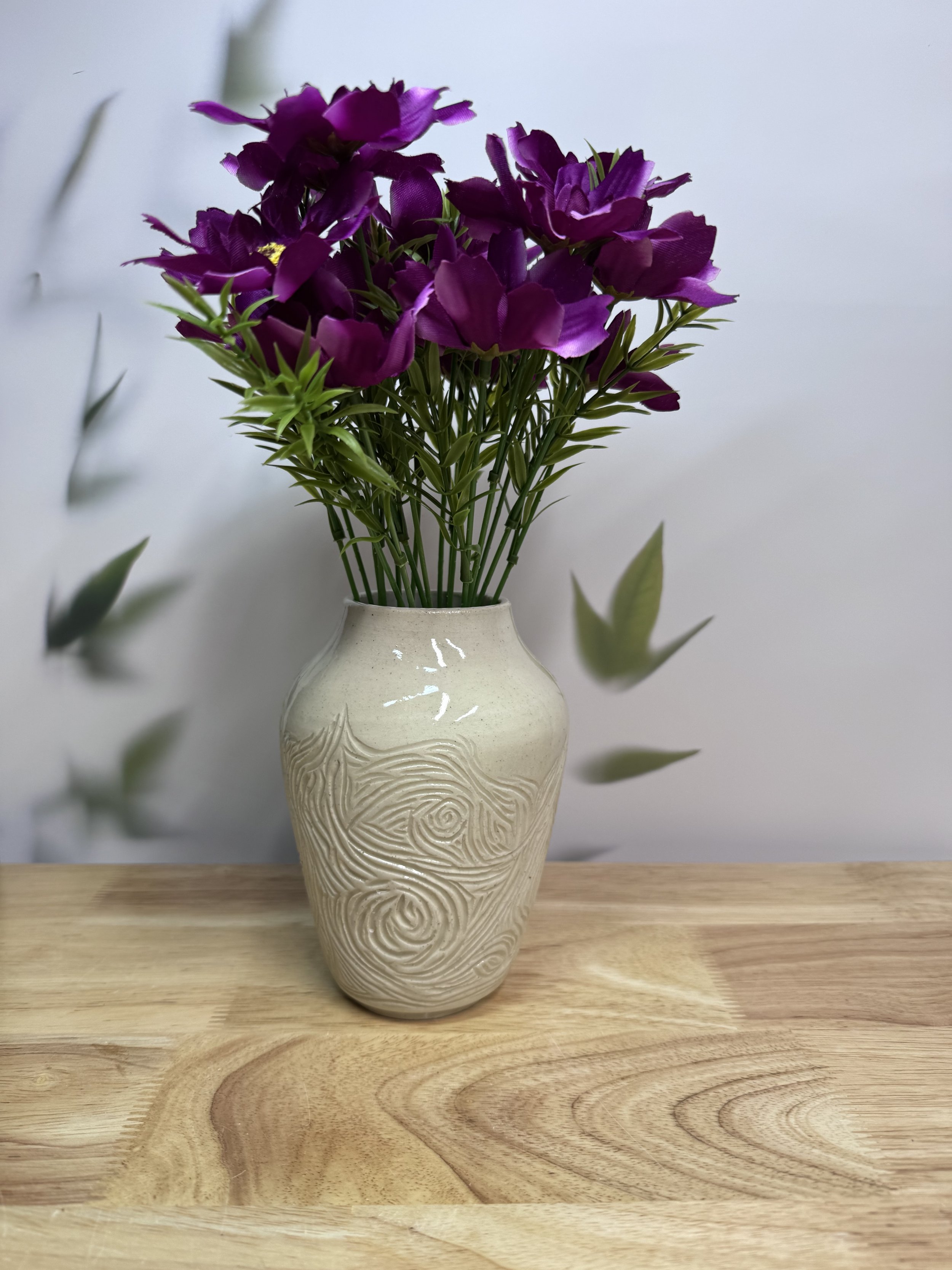 Ivory Burl Vase (Short)