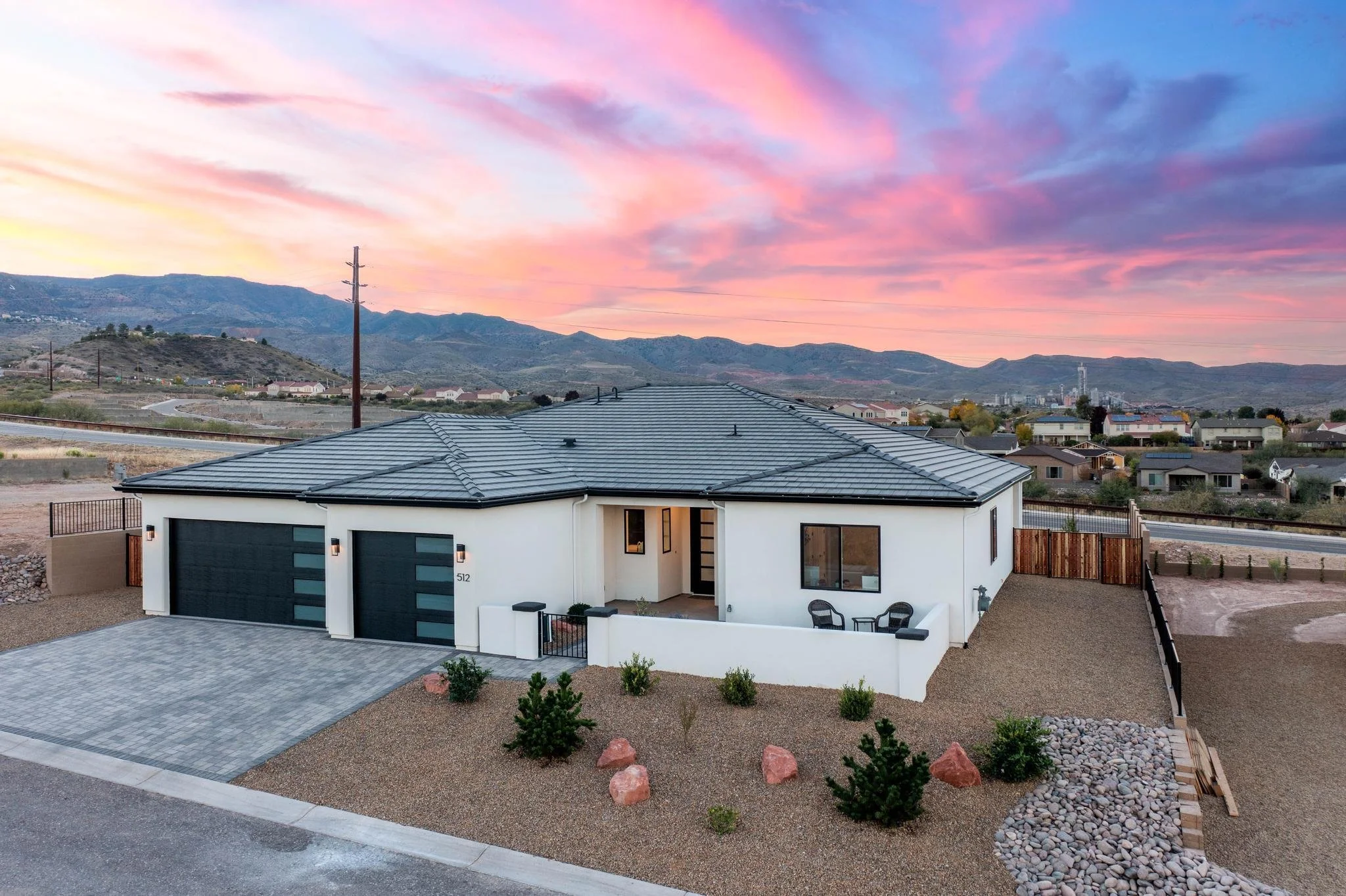 Mountain Gate Model -6-2.jpg