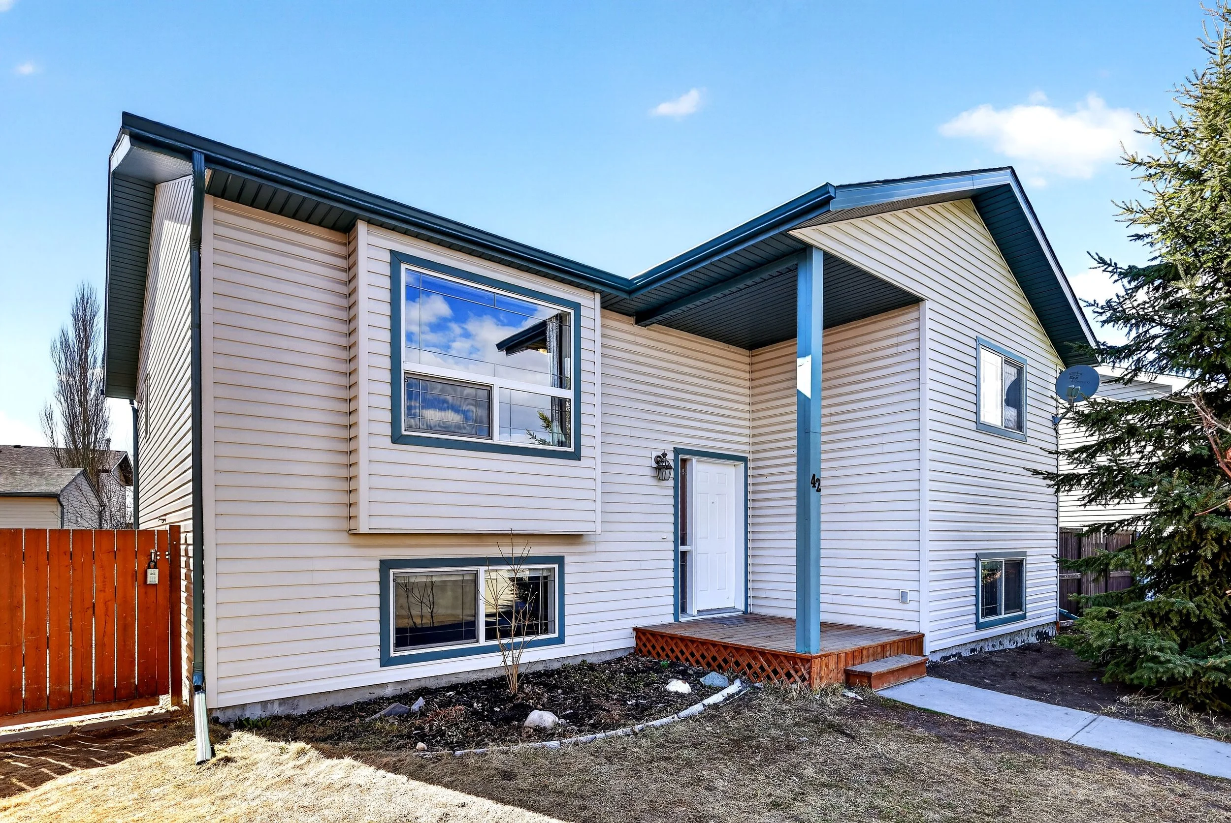 42 Strathford Close, Strathmore, AB