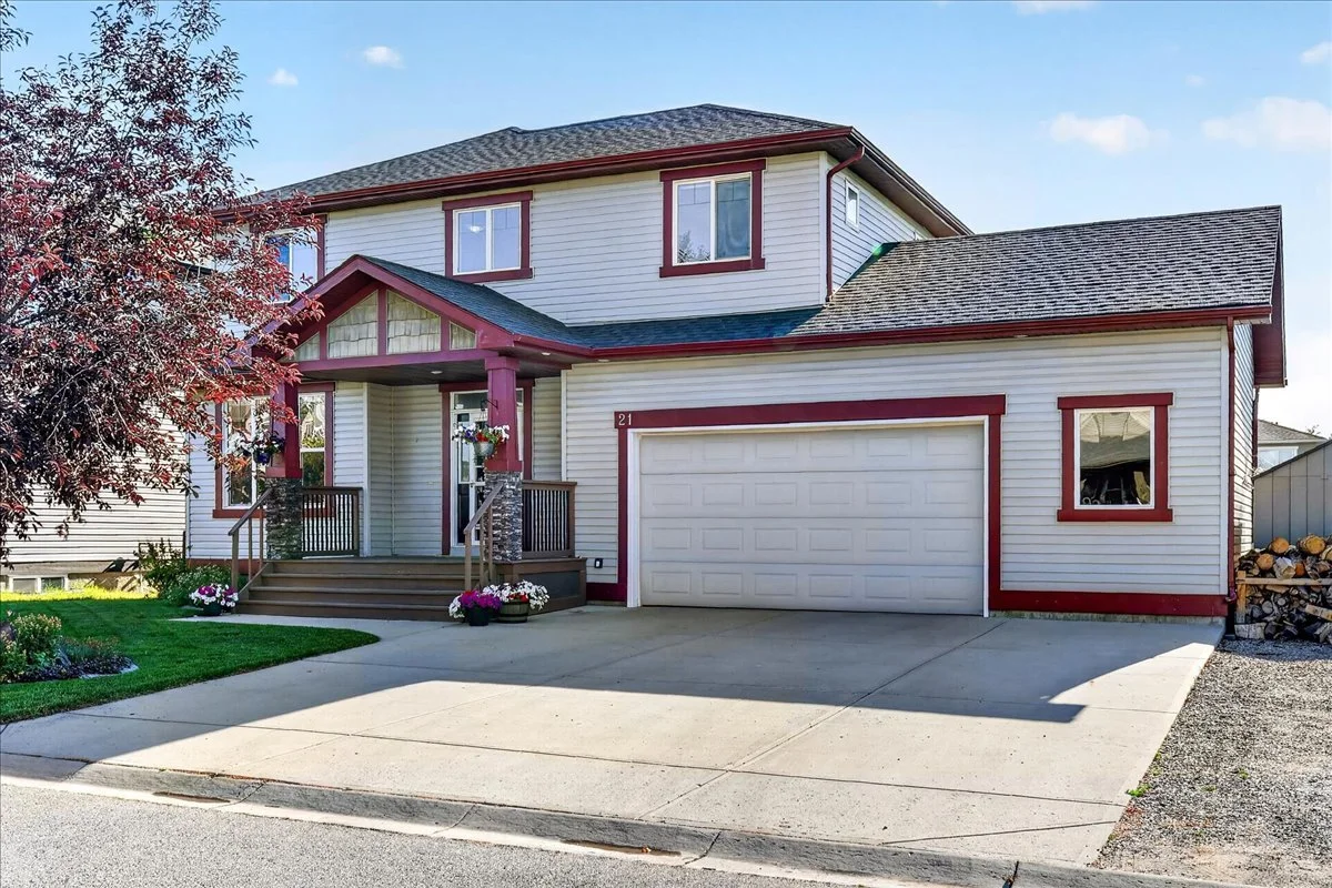 21 McIntyre Place, Langdon, AB
