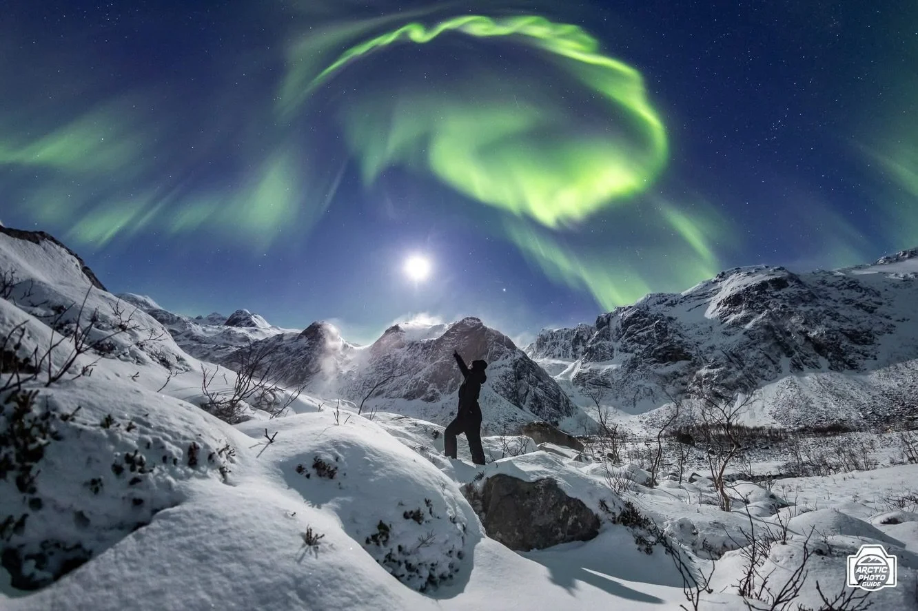27th of March
Last Northern Lights Expedition in a small group for this season!
And what a fantastic one it has been 😍

I couldn&rsquo;t have asked for better conditions than that.
A lovely sunset to drive out with, some northern lights already happ