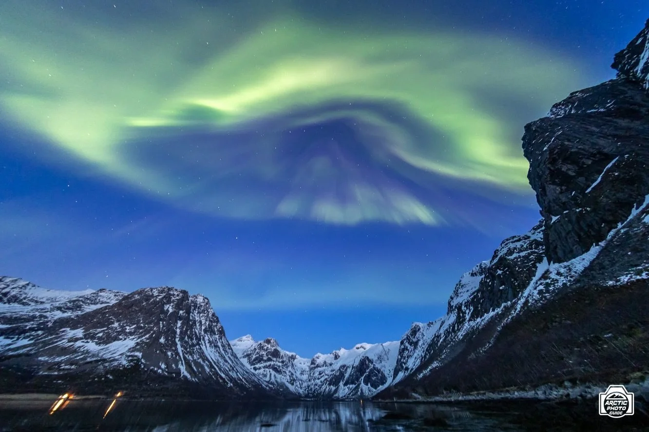10th of April
THE VERY END OF MY SEASON! 🥳

About 10 days ago, I did one more Northern Lights Expedition with a fantastic group, with fantastic conditions, and fantastic auroras - given how bright the sky was! 🔥

We left the city and had to stop ri