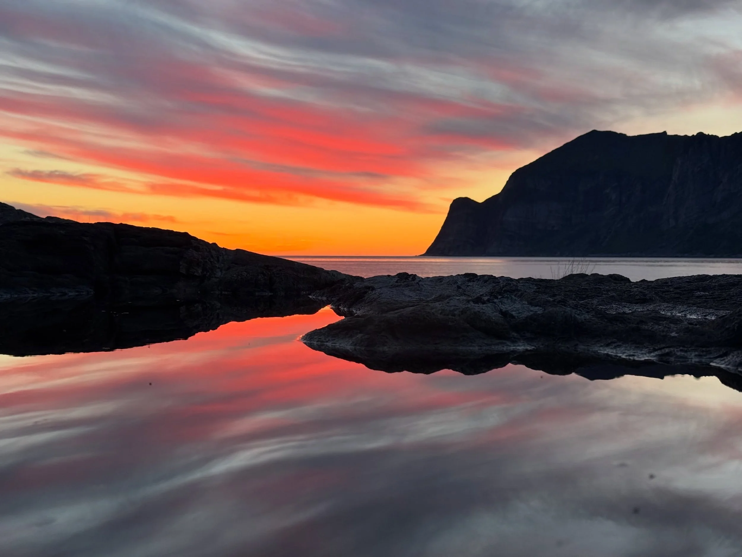 August, the month of crazy sunsets 🌅 

Earlier this month, I went to the beautiful Senja island with my better half and a couple of friends to celebrate my birthday 🎂 
The weather forecast wasn&rsquo;t great for that weekend, but it turned out pret