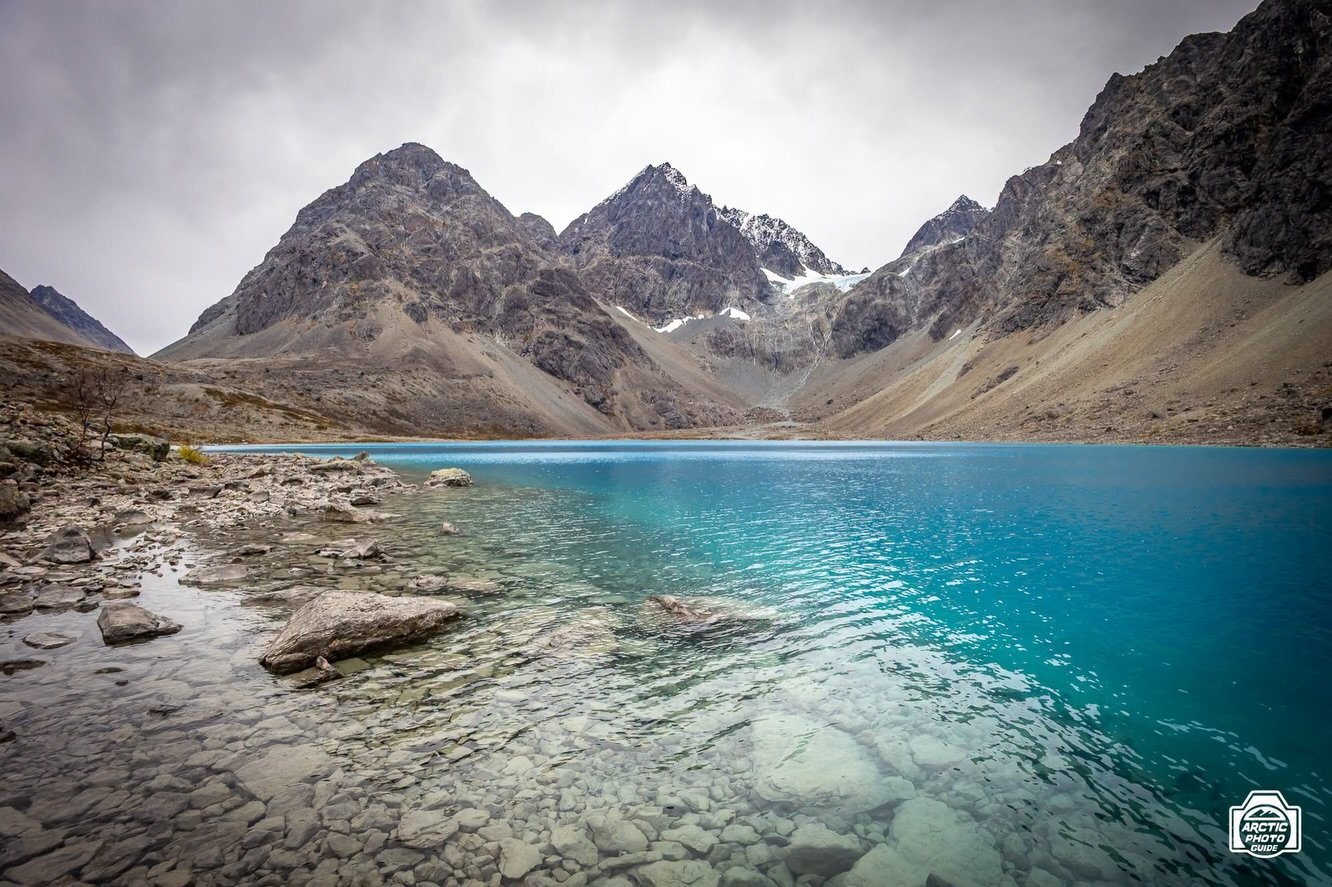 28th of September
A private hike into dramatic views and blues 💙

On Monday I guided this couple, who joined me on other 2 tours in the last week, to the bluest glacial lake we have in Troms region, in the middle of the Lyngen Alps peninsula 
You wo