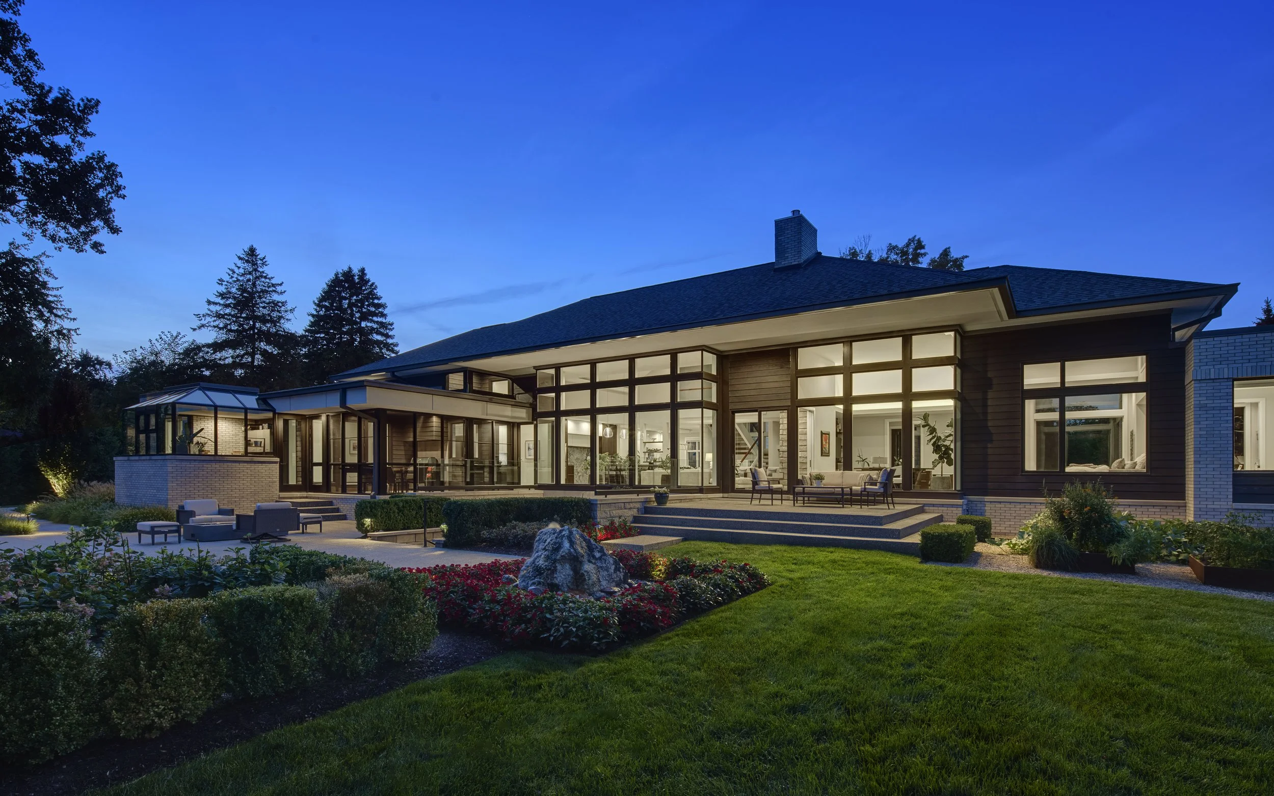 4.YY_Long_Lake_Residence..jpg
