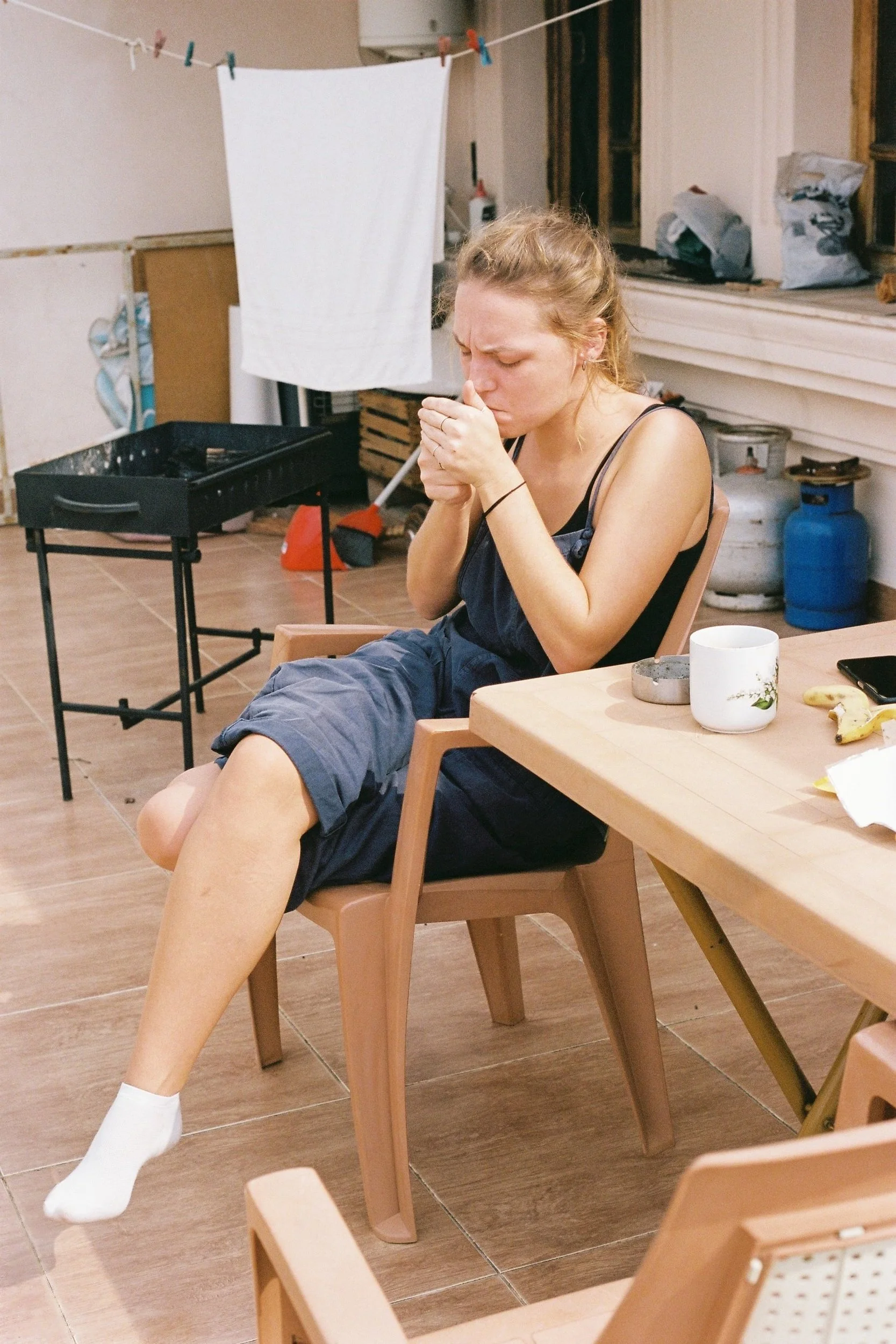 We finally arrive at the apartment of our couchsurfing host. It is clean and beautiful and he gives us a key, we feel rich. 