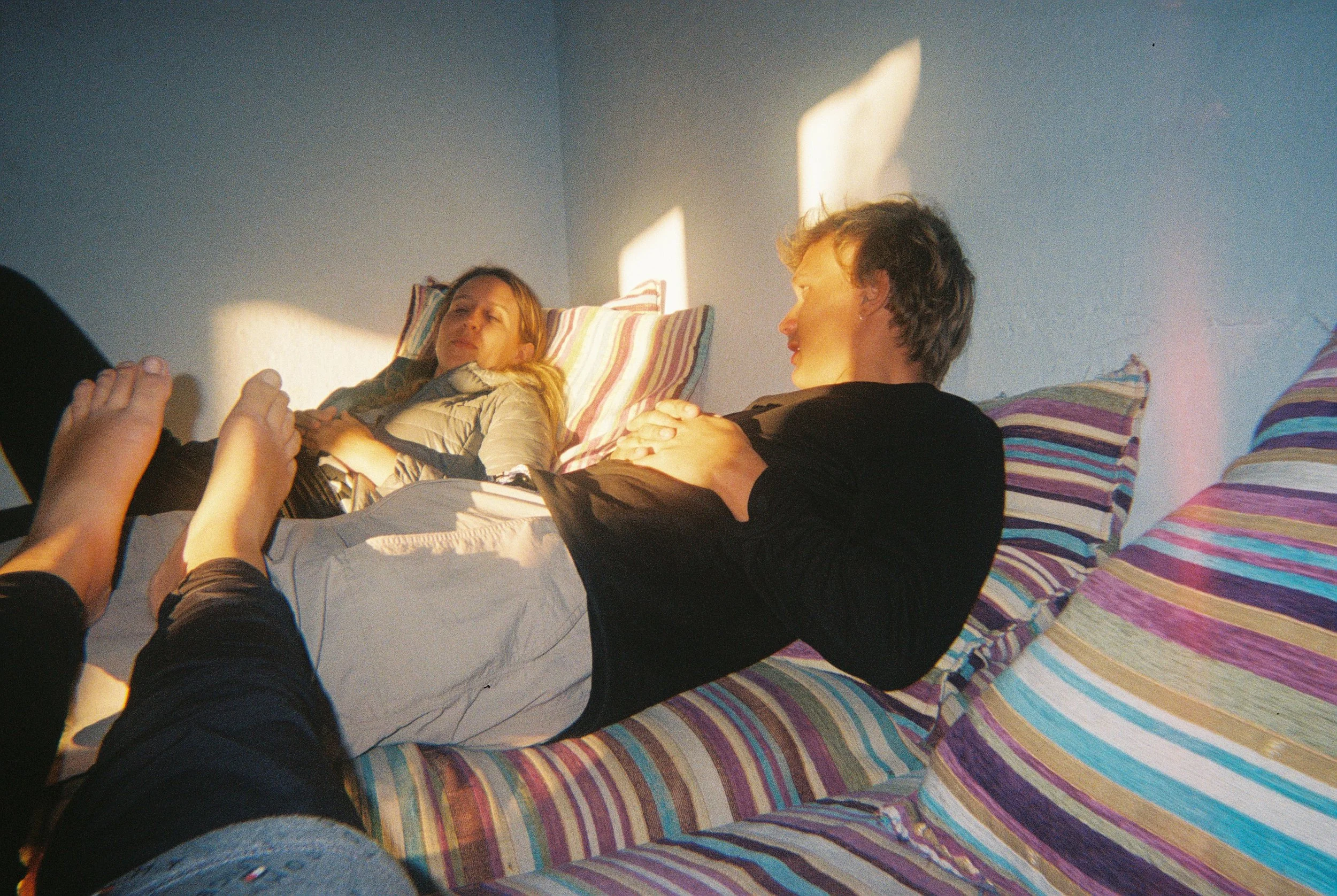 One of the last nights with Salome and David. The will go off in two days back to Spain, and I will continue on in Morocco. I half toy with the idea to go back to Spain with them just to have even one more day, but I know now is the time to continue 