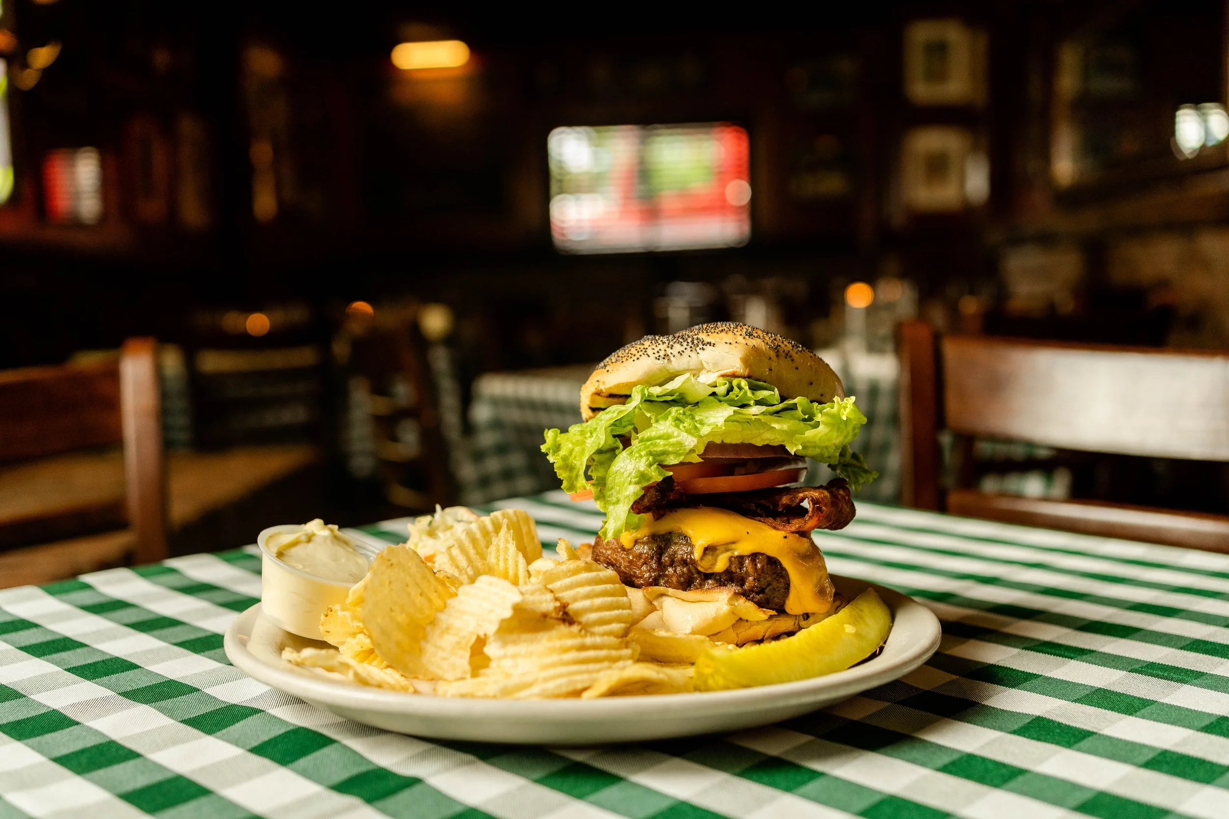Frankie's Bar & Grill Best Burgers Near Me