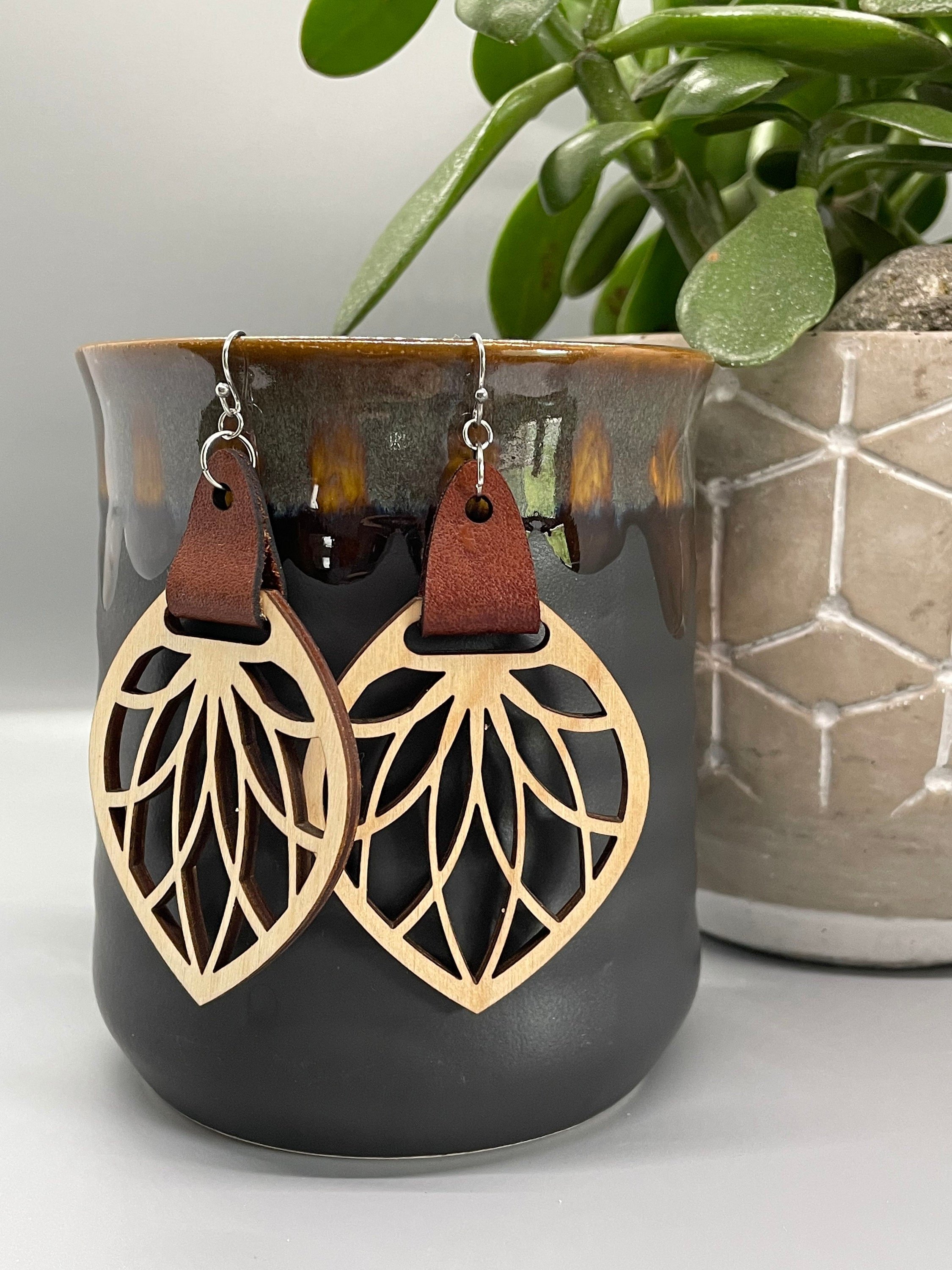 https://i.etsystatic.com/20796677/r/il/bdf54e/3035999818/il_fullxfull.3035999818_nwry.jpg